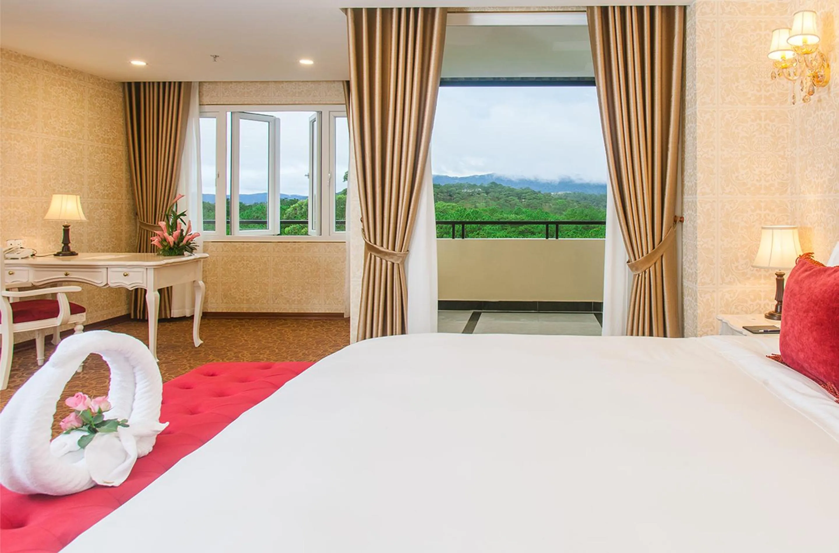 President Suite City and Valley View in Ladalat Hotel