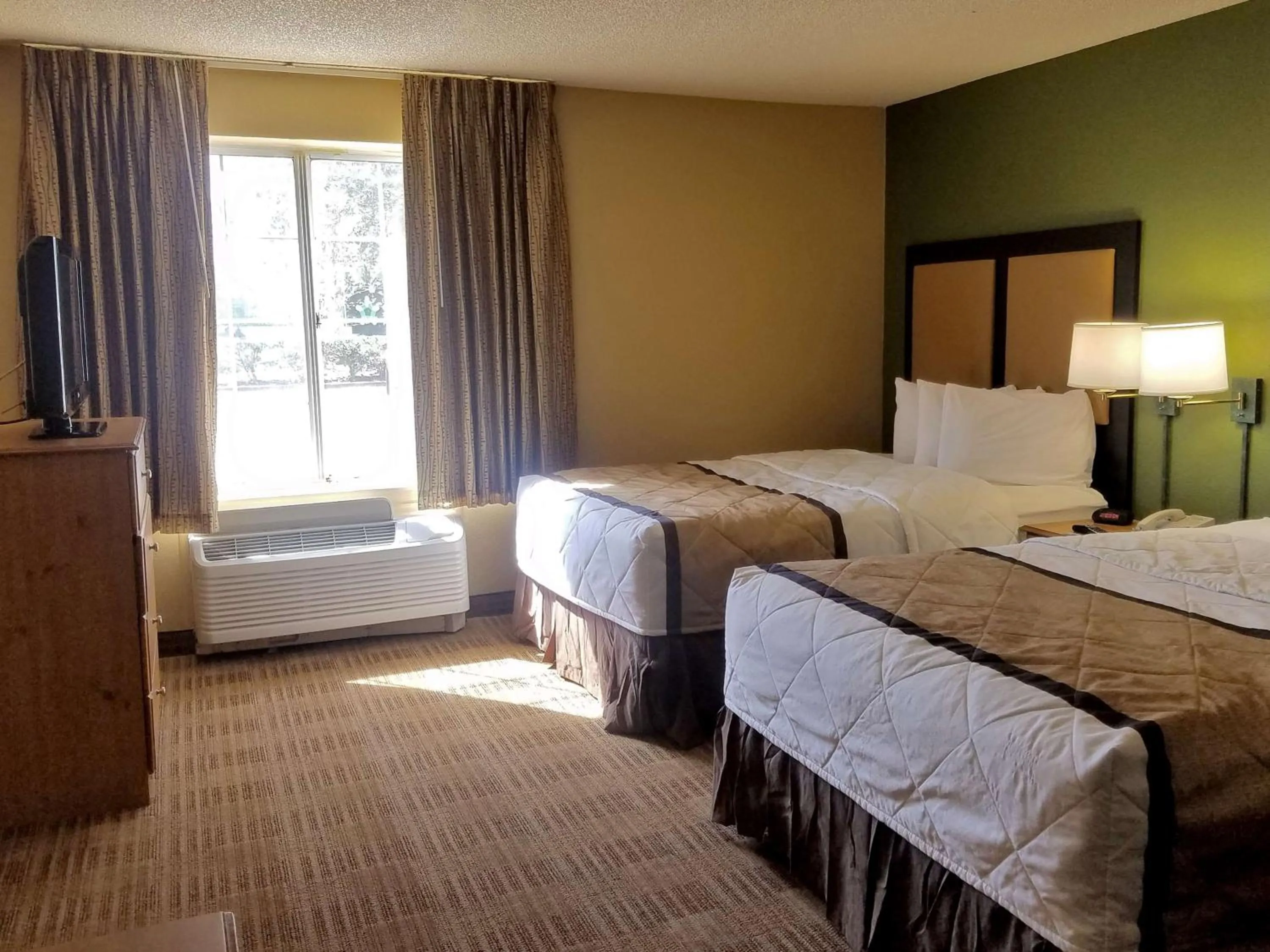 One Bedroom Suite with 2 Double Beds - Non-Smoking in Extended Stay America Select Suites - Jacksonville - Baymeadows