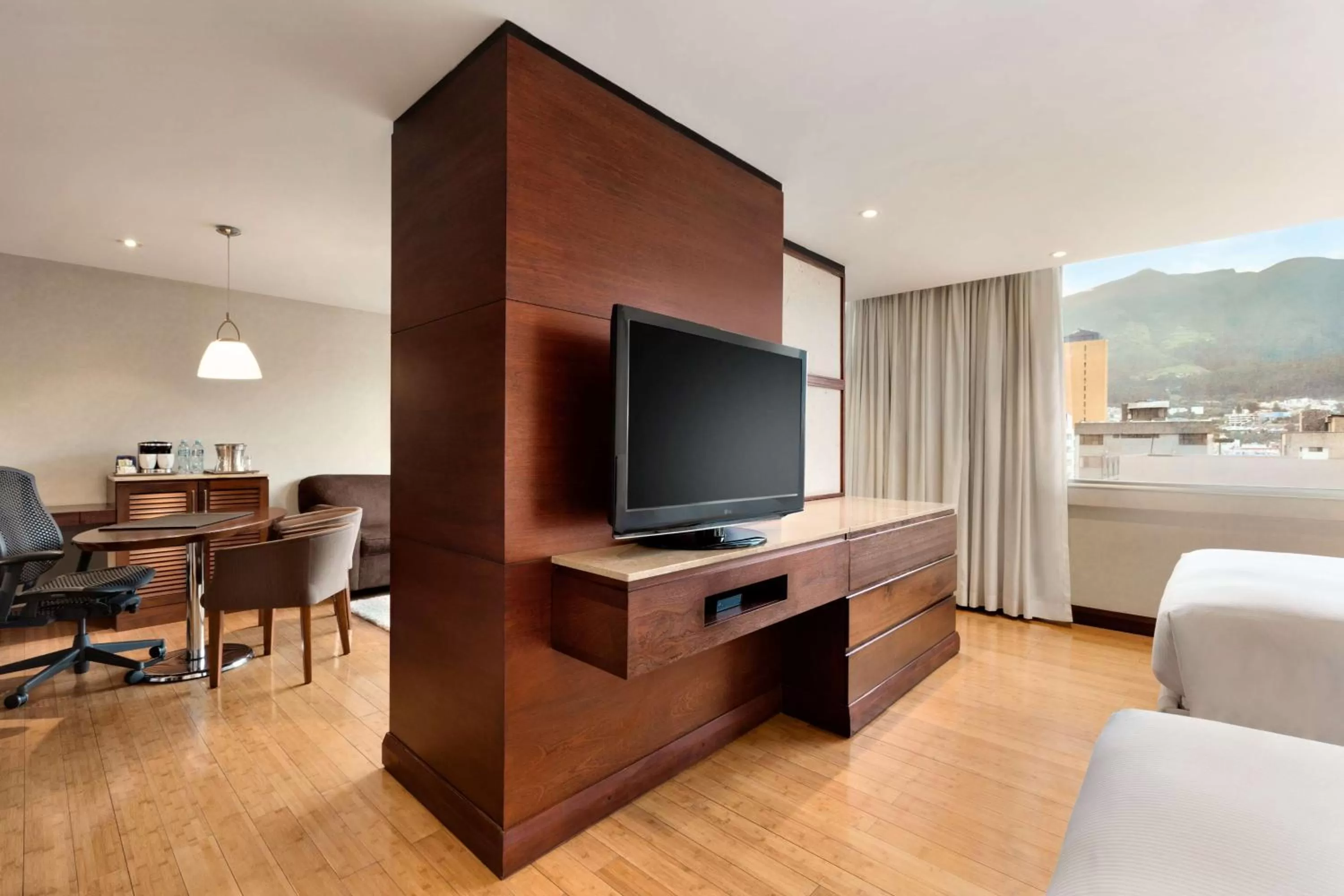 2 Double Beds Jr Suite in Hilton Colon Quito Hotel