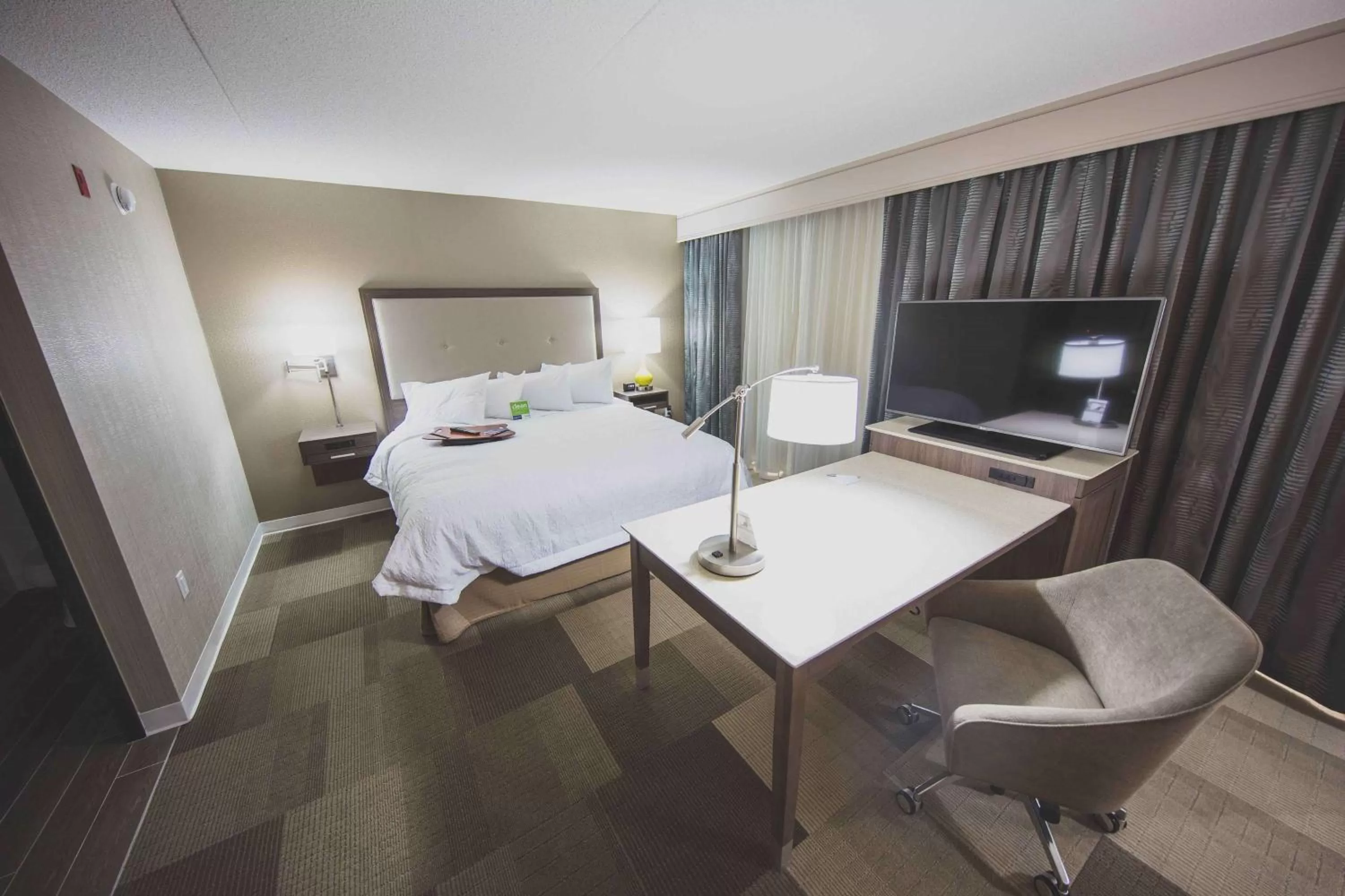 King Studio with Sofa Bed in Hampton Inn & Suites by Hilton Bolton