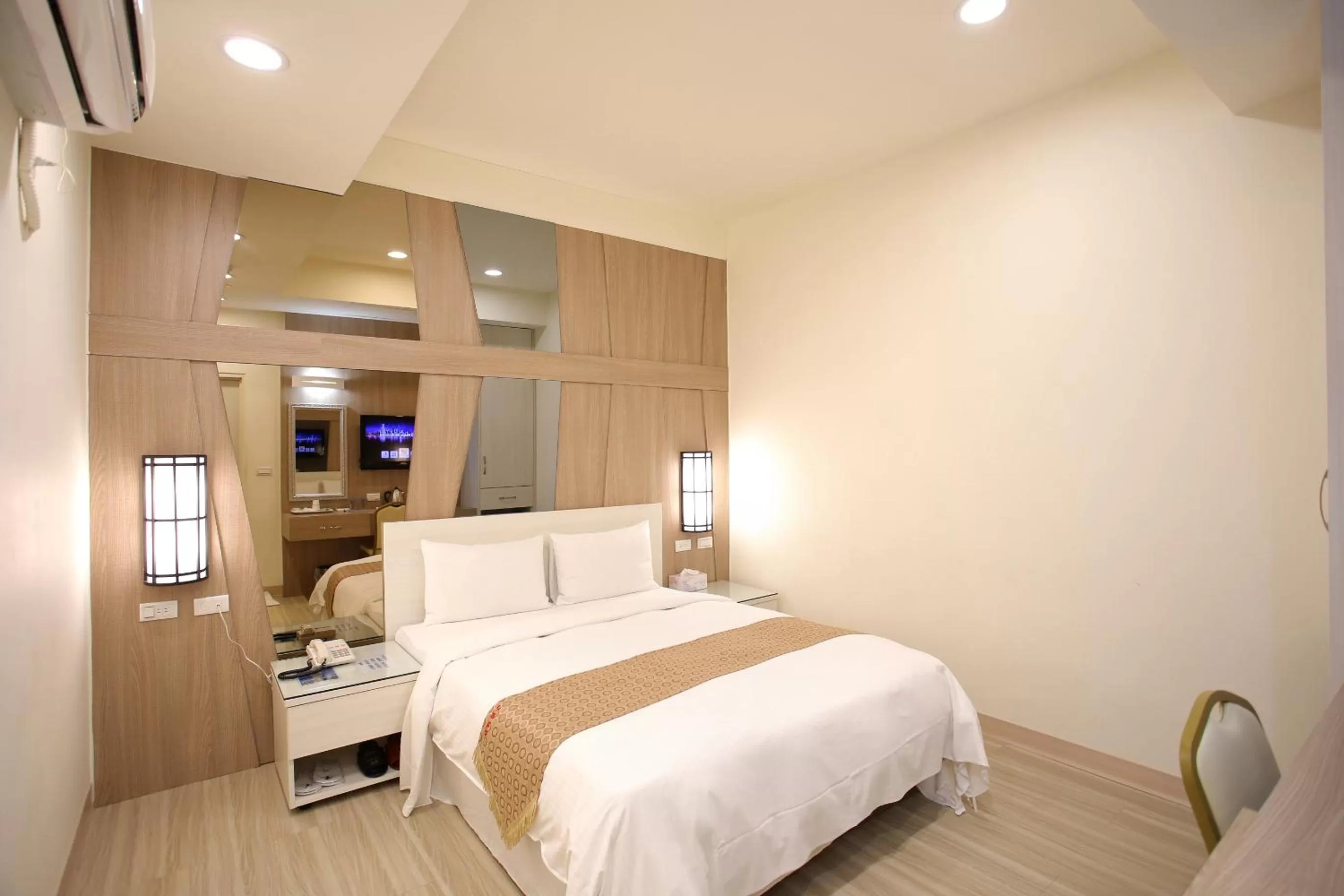 Double Room in Chengdian Hotel