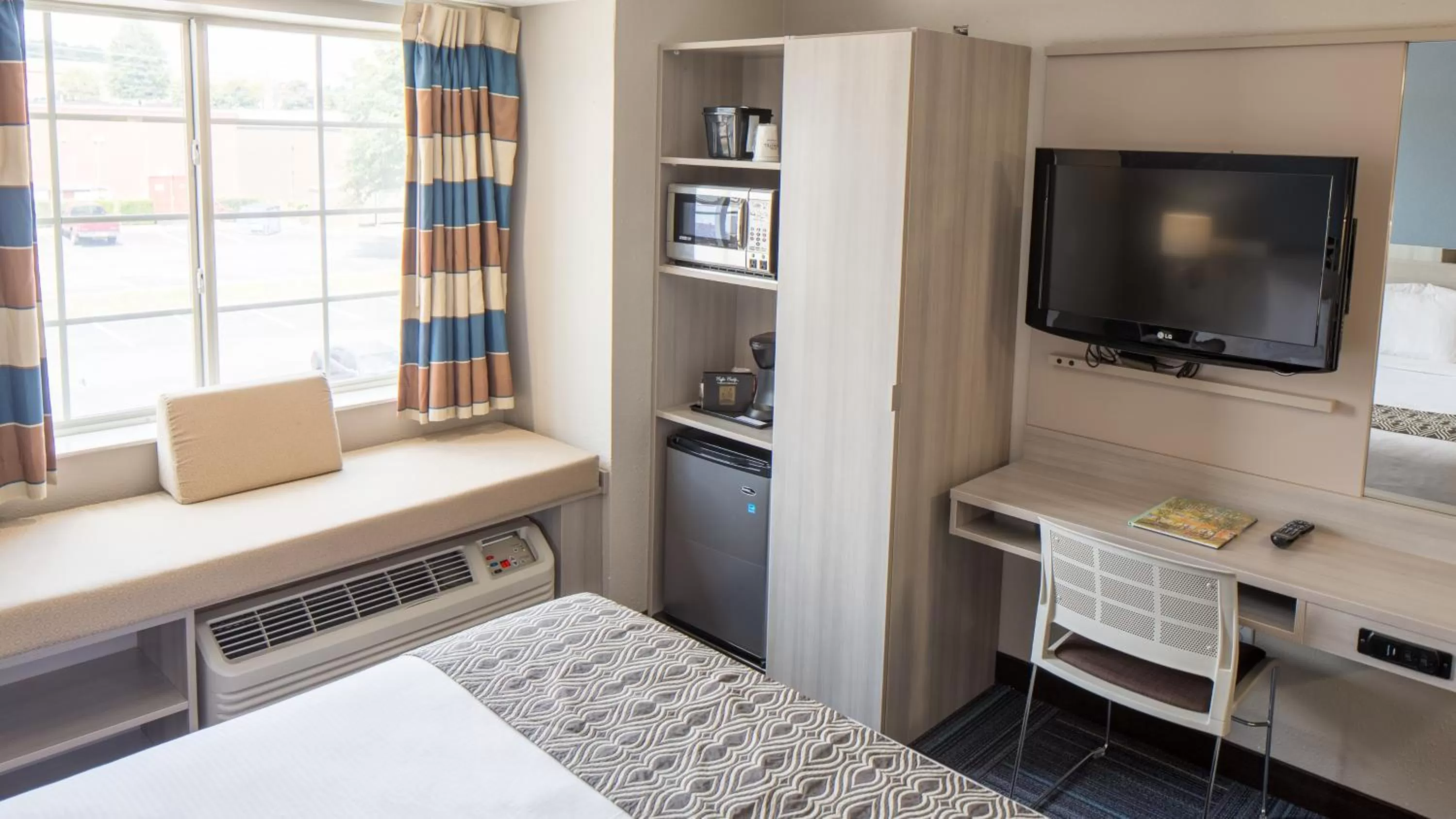 Queen Room - Non-Smoking in Microtel Inn & Suites - Greenville