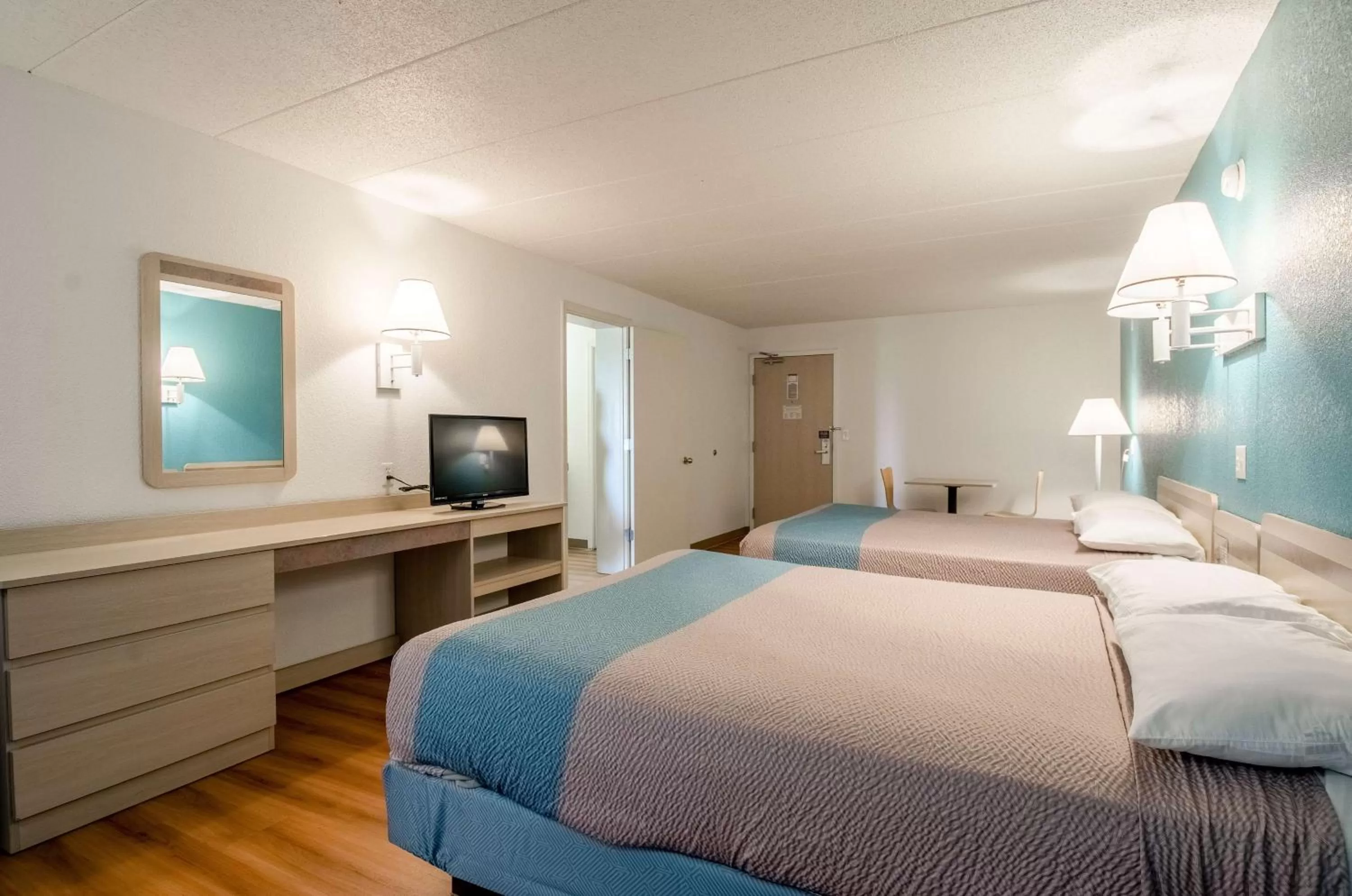 Queen Room with Two Queen Beds - single occupancy - Non-Smoking in Motel 6-Big Springs, NE