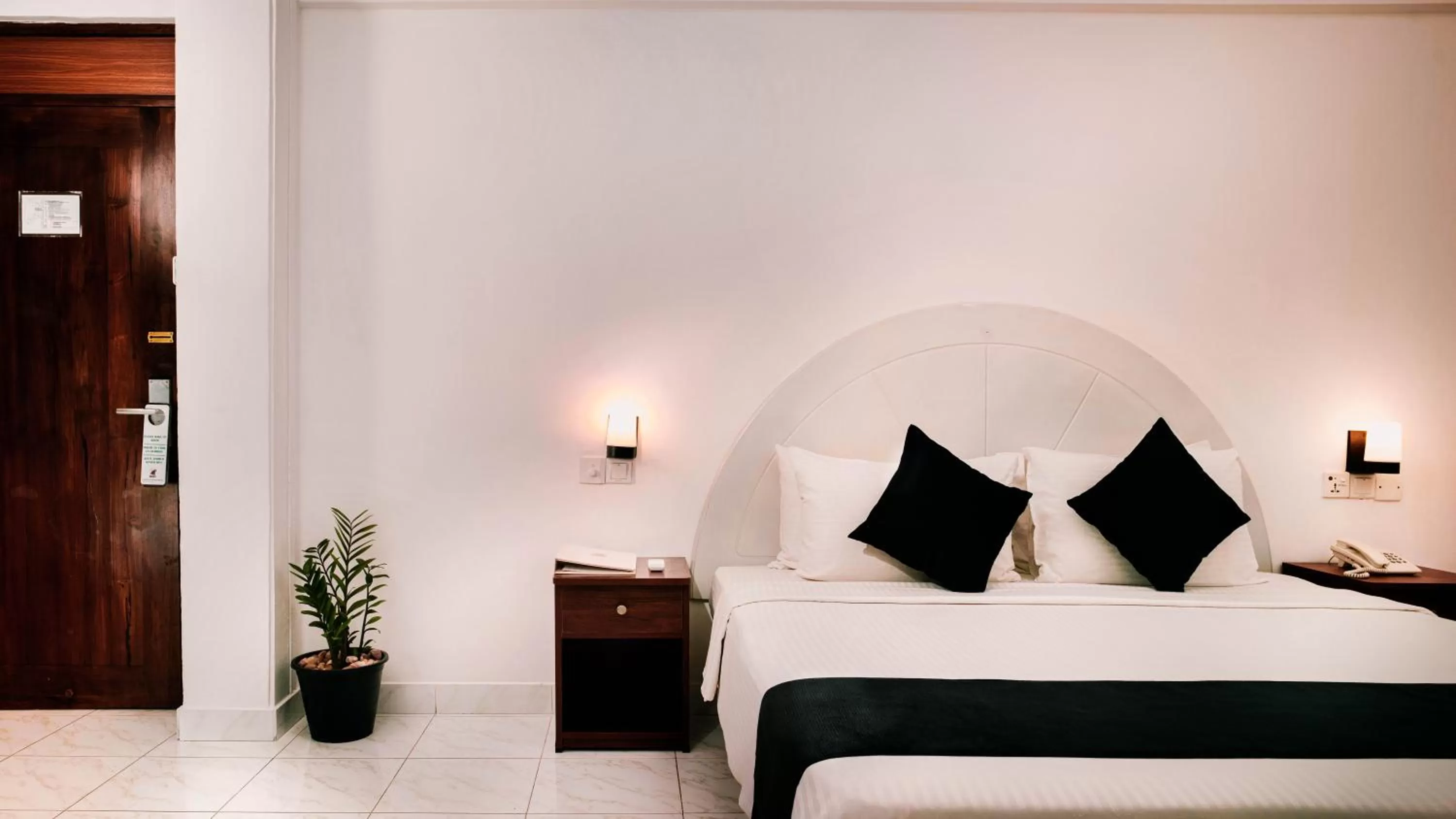 Studio Room - single occupancy in Camelot Beach Hotel