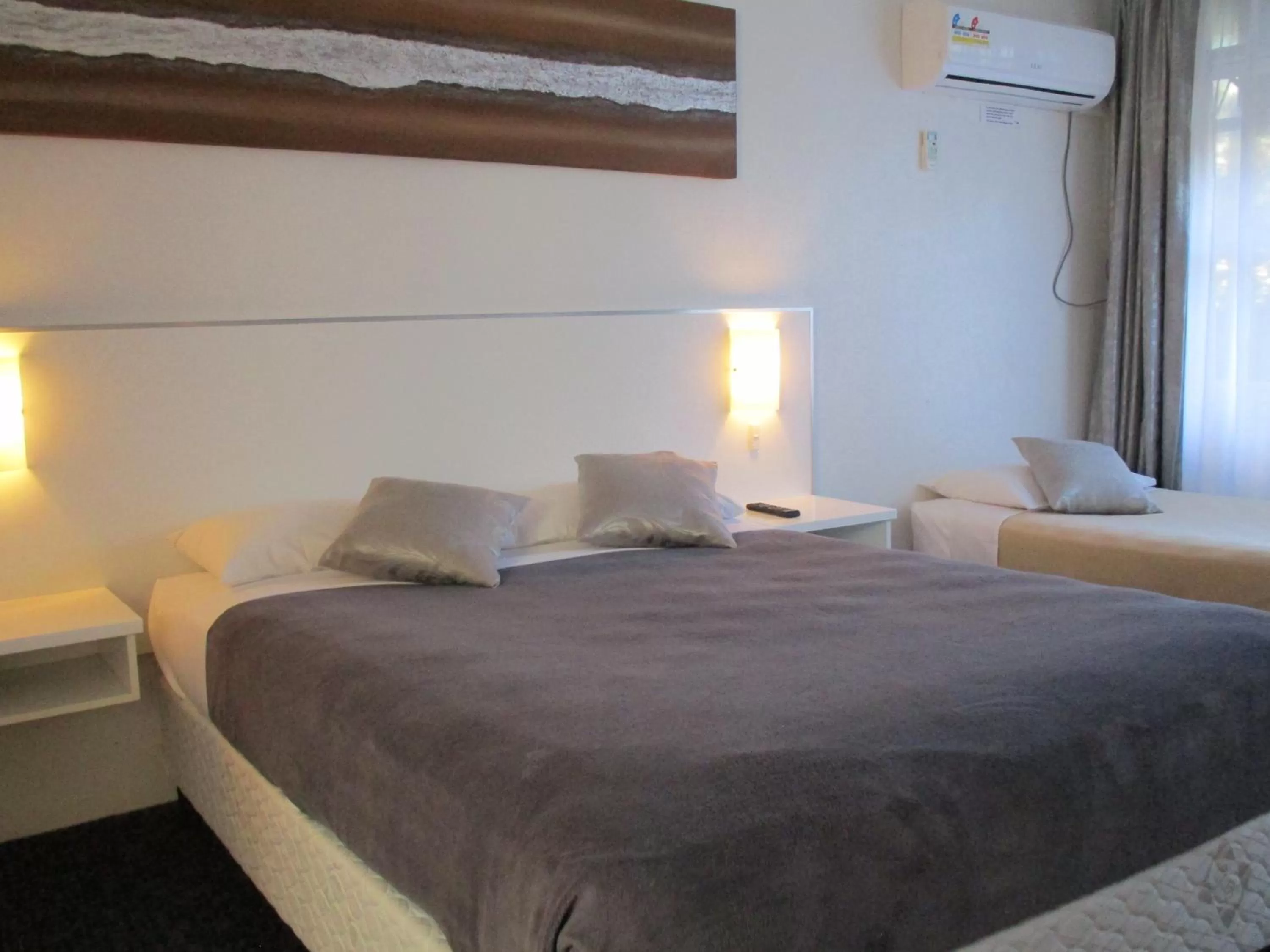 Twin Room in Cronulla Motor Inn