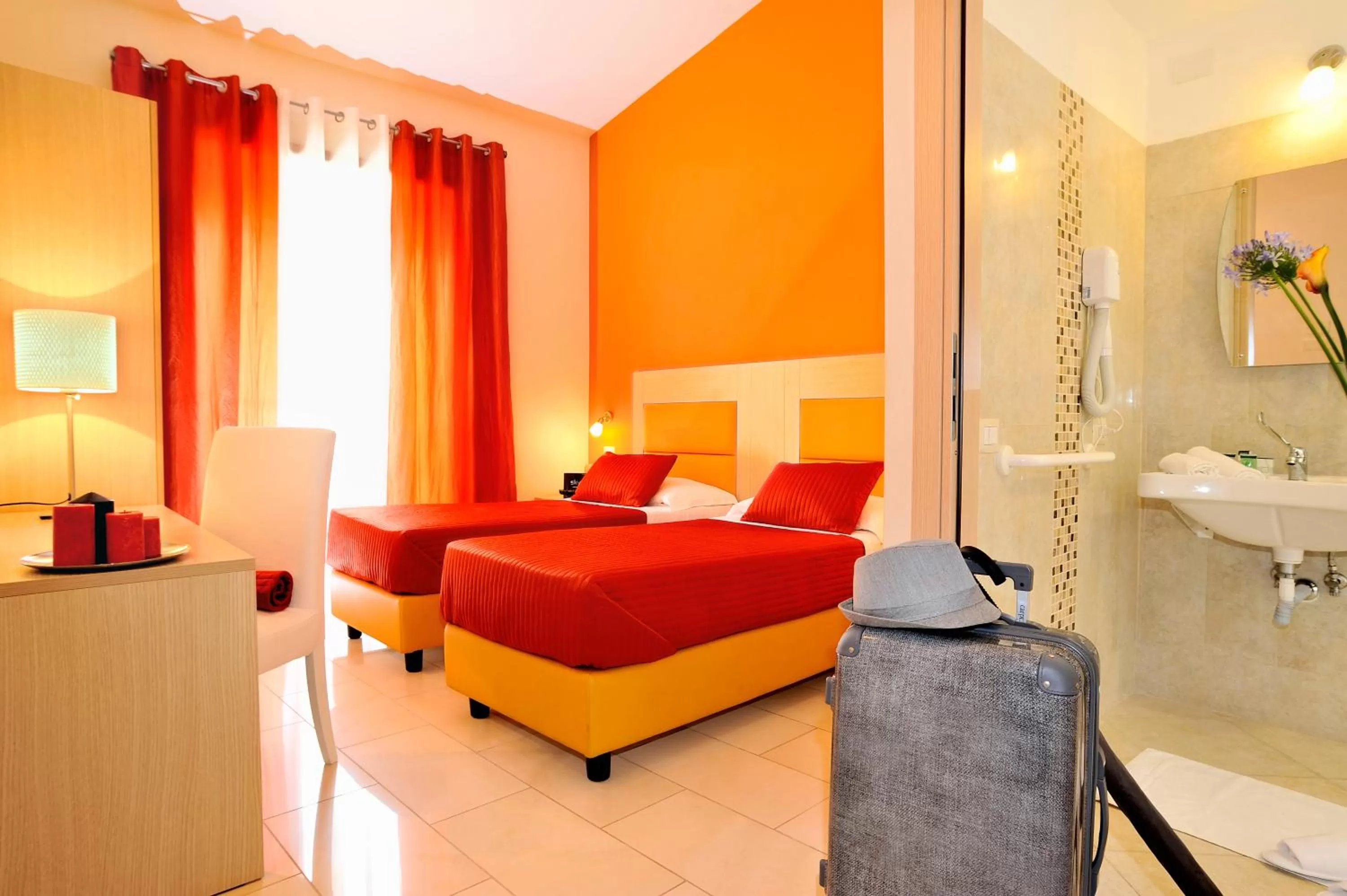 Double or Twin Room in Hotel Scott House