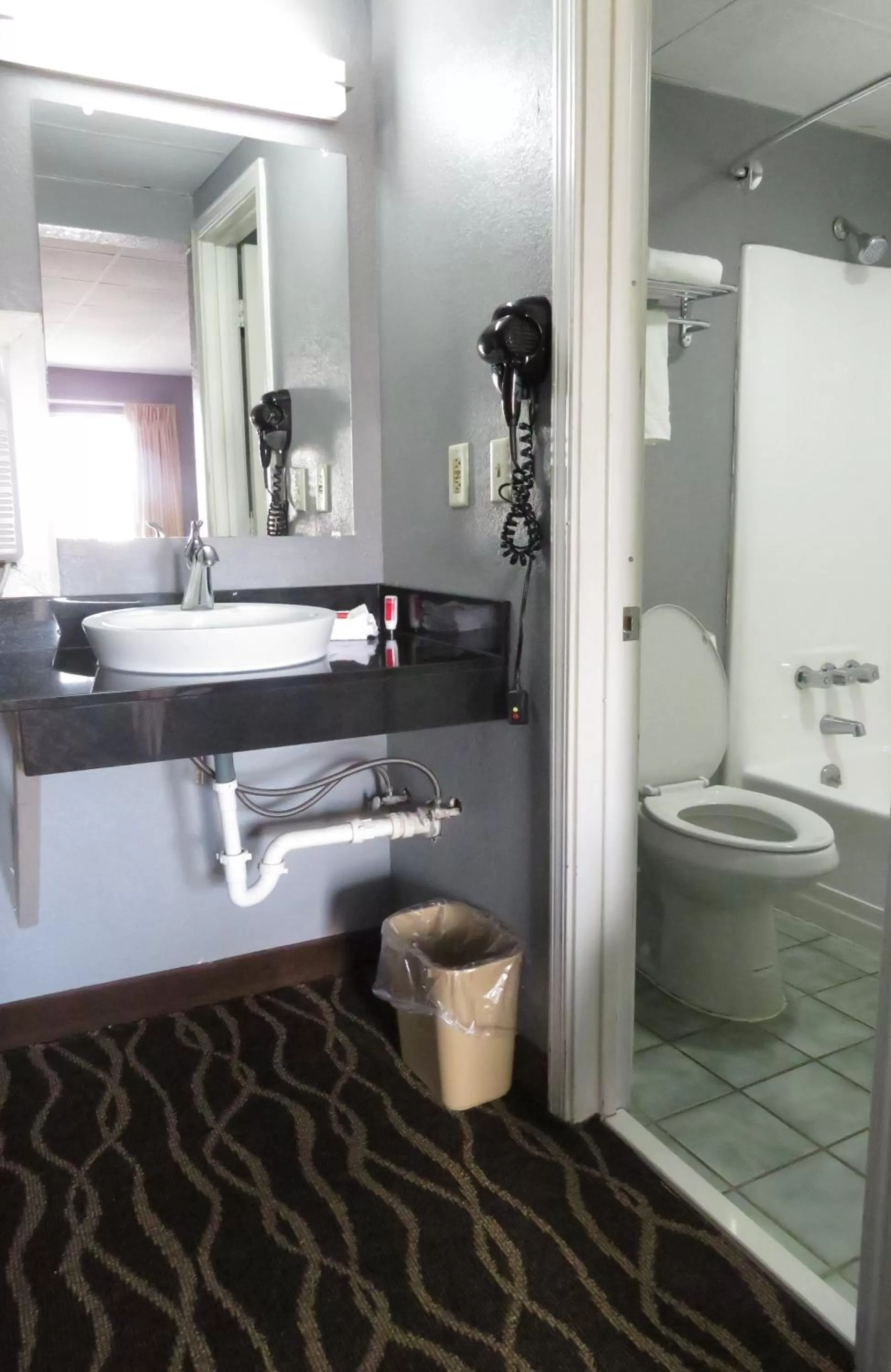 Double Room with Two Double Beds - Non-Smoking in Travelodge by Wyndham Walterboro