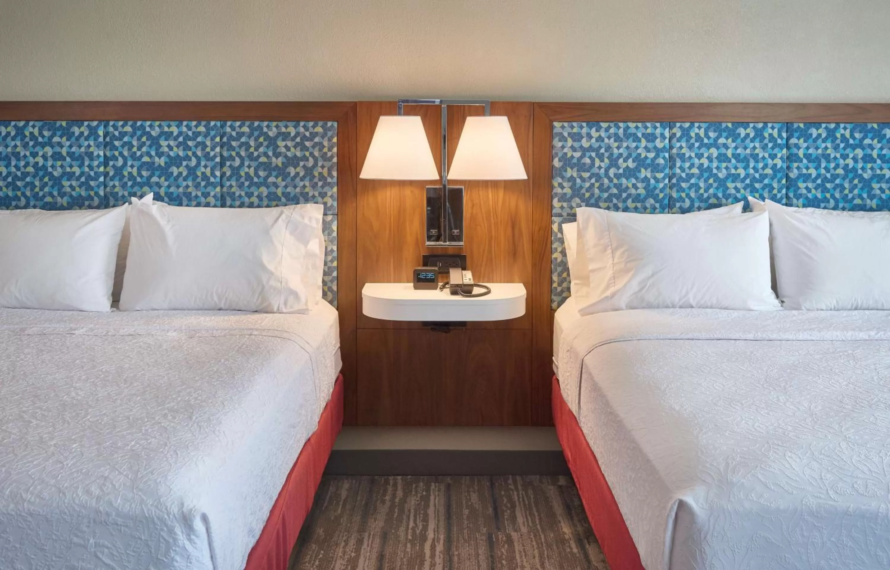 Queen Room with Two Queen Beds - Hearing Access/Non-Smoking in Hampton Inn by Hilton Harrisburg West