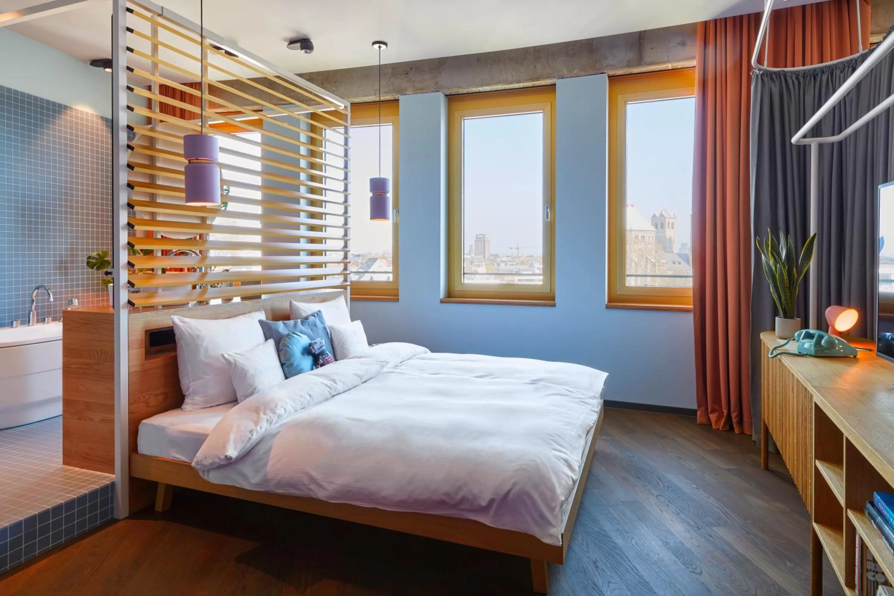 Extra Large in 25hours Hotel The Circle