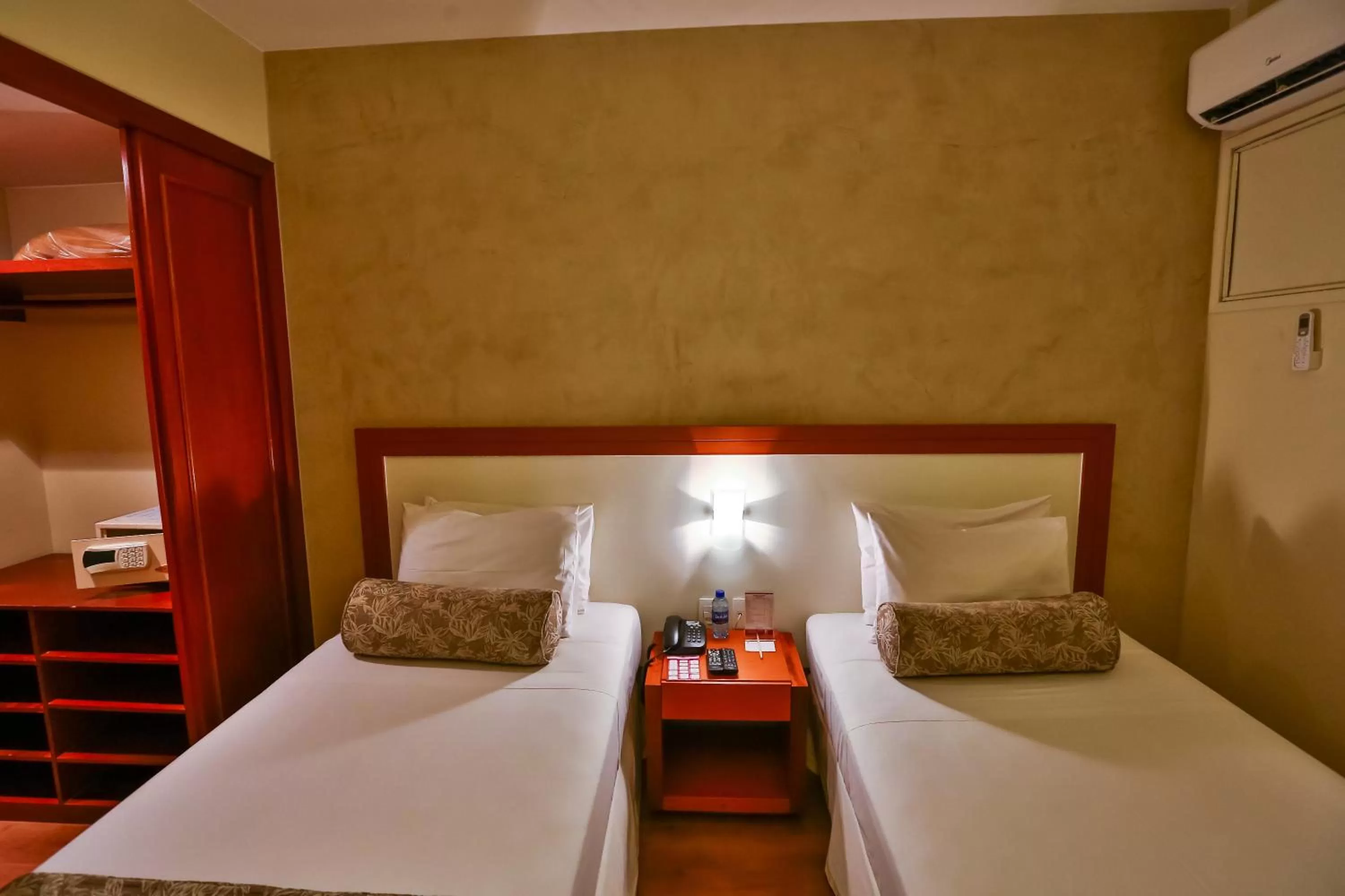 Deluxe Twin Room - single occupancy in Metropolitan Hotel Brasília