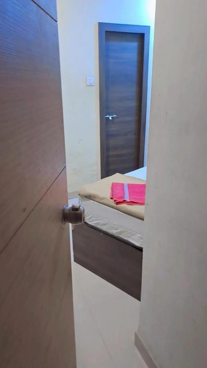 Budget Single Room - single occupancy in Hotel Gitanjali