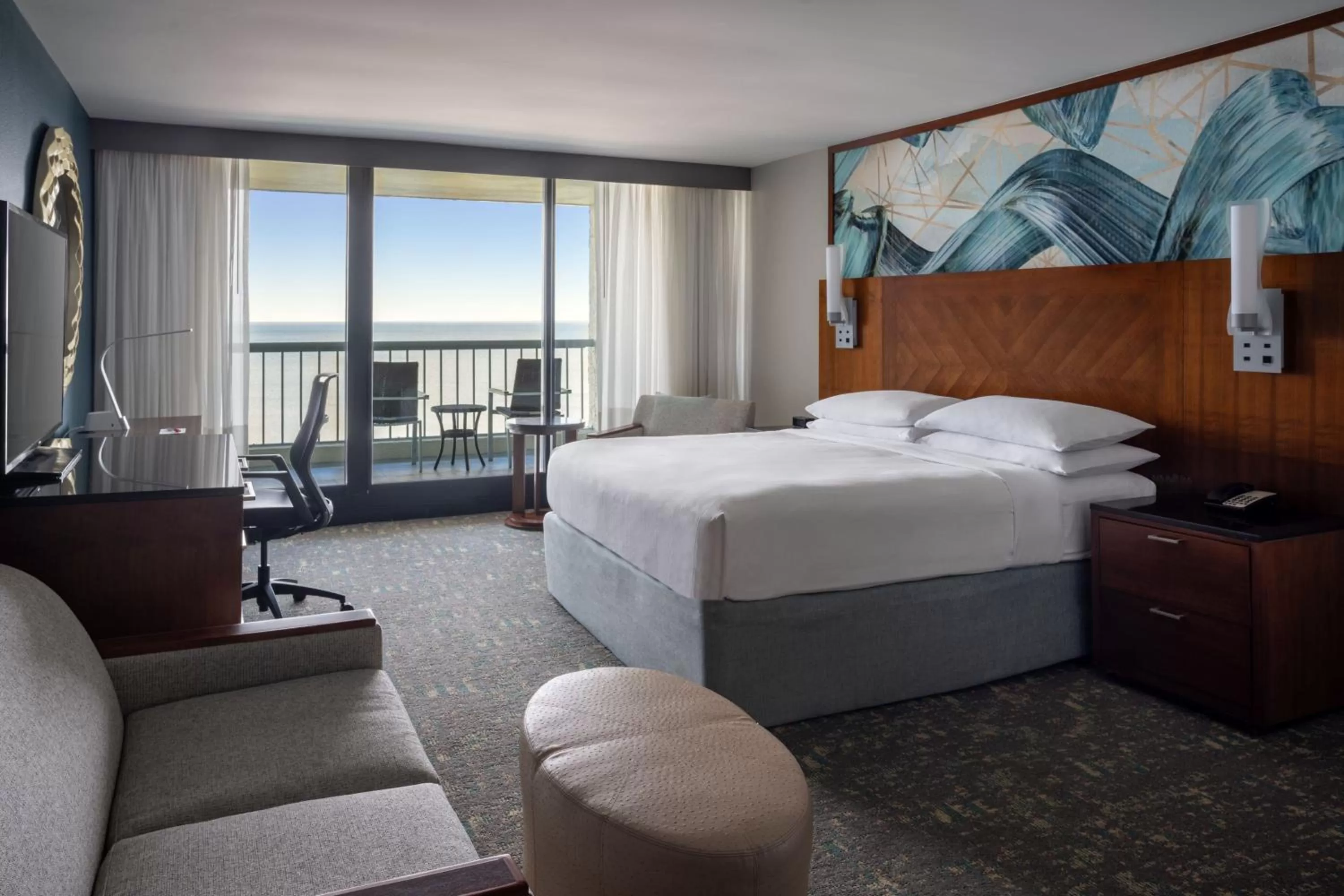 Premium King Room with Oceanfront View in Hilton Beachfront Resort & Spa Hilton Head Island