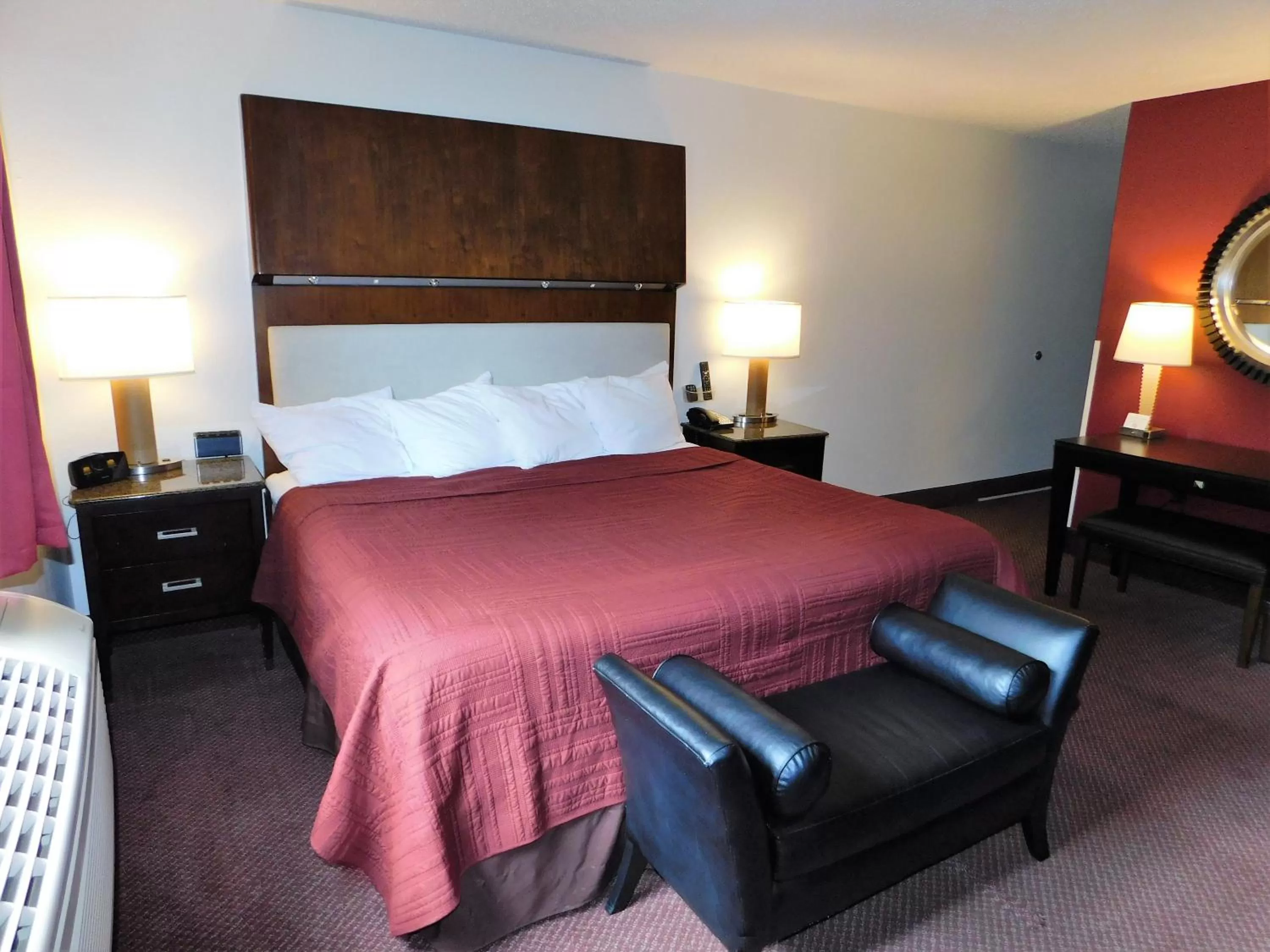 King Suite in The Covered Bridge Inn