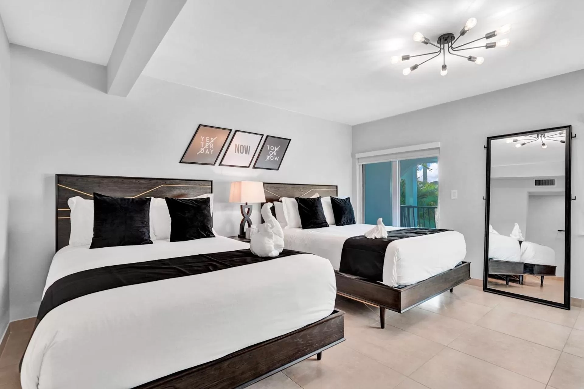 Deluxe Apartment in RA suites