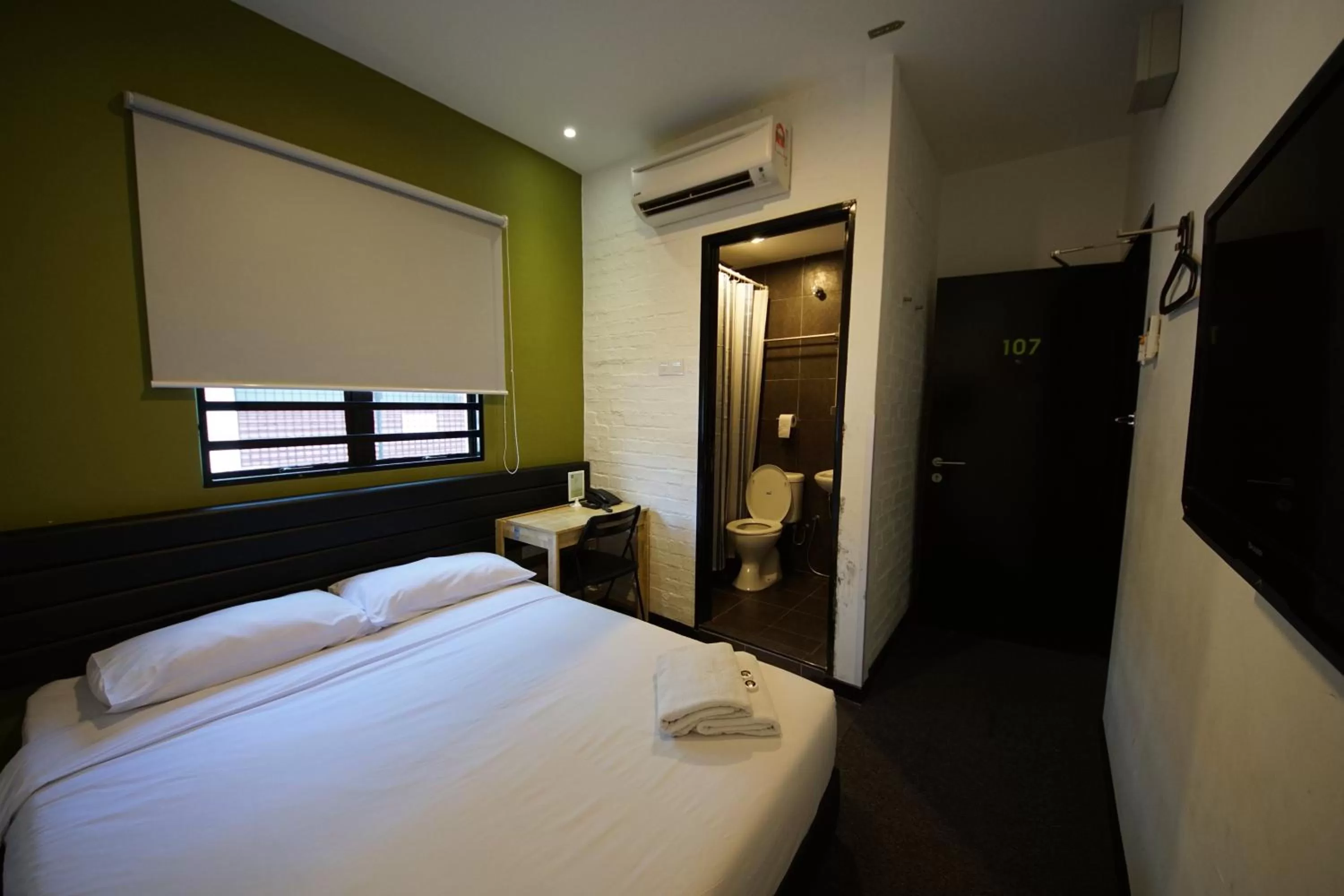 Queen Room in Tulip Hotel