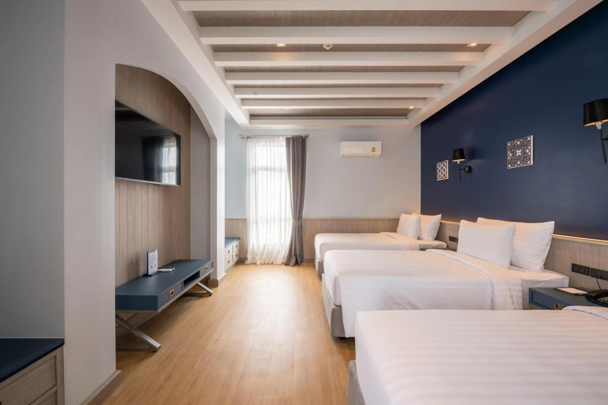 Deluxe Triple Room in Seabed Grand Hotel Phuket - SHA Extra Plus