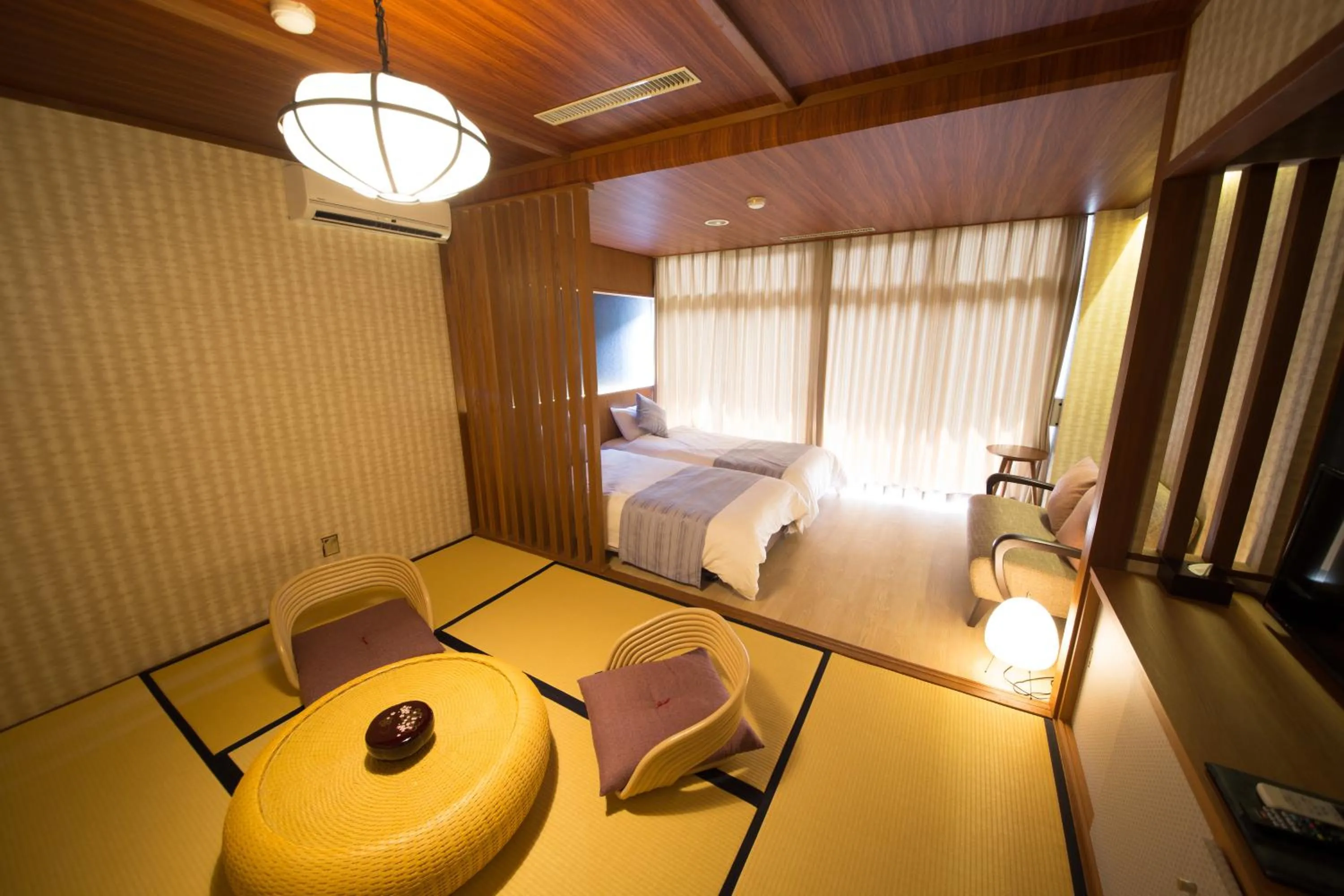 Twin Room with Tatami Area and Mountain View - Seafood Dinner and Breakfast Included in Wakayama Kada Hot Spring Kada Kaigetsu