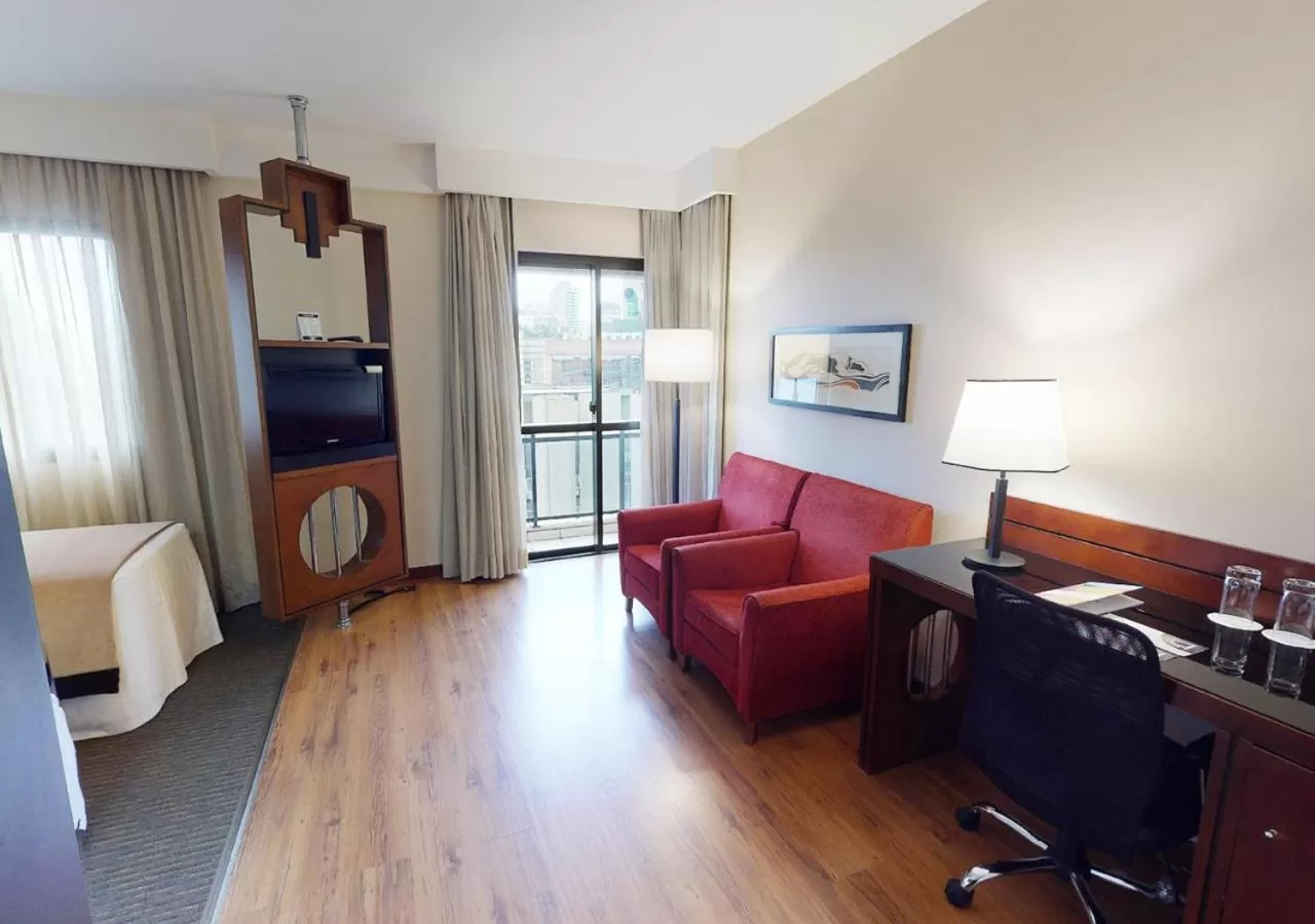 Standard Suite - single occupancy in Estanplaza Funchal Faria Lima