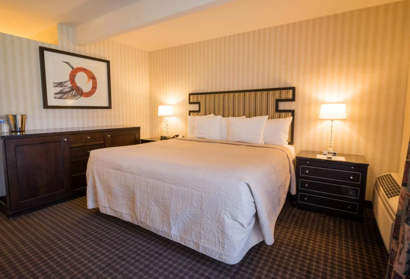 King Room with Garden View in Los Gatos Lodge