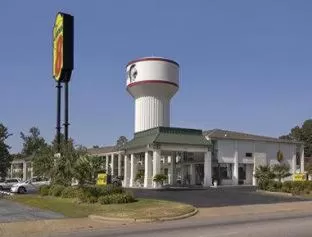 King Suite - Non-Smoking in Baymont by Wyndham Troy