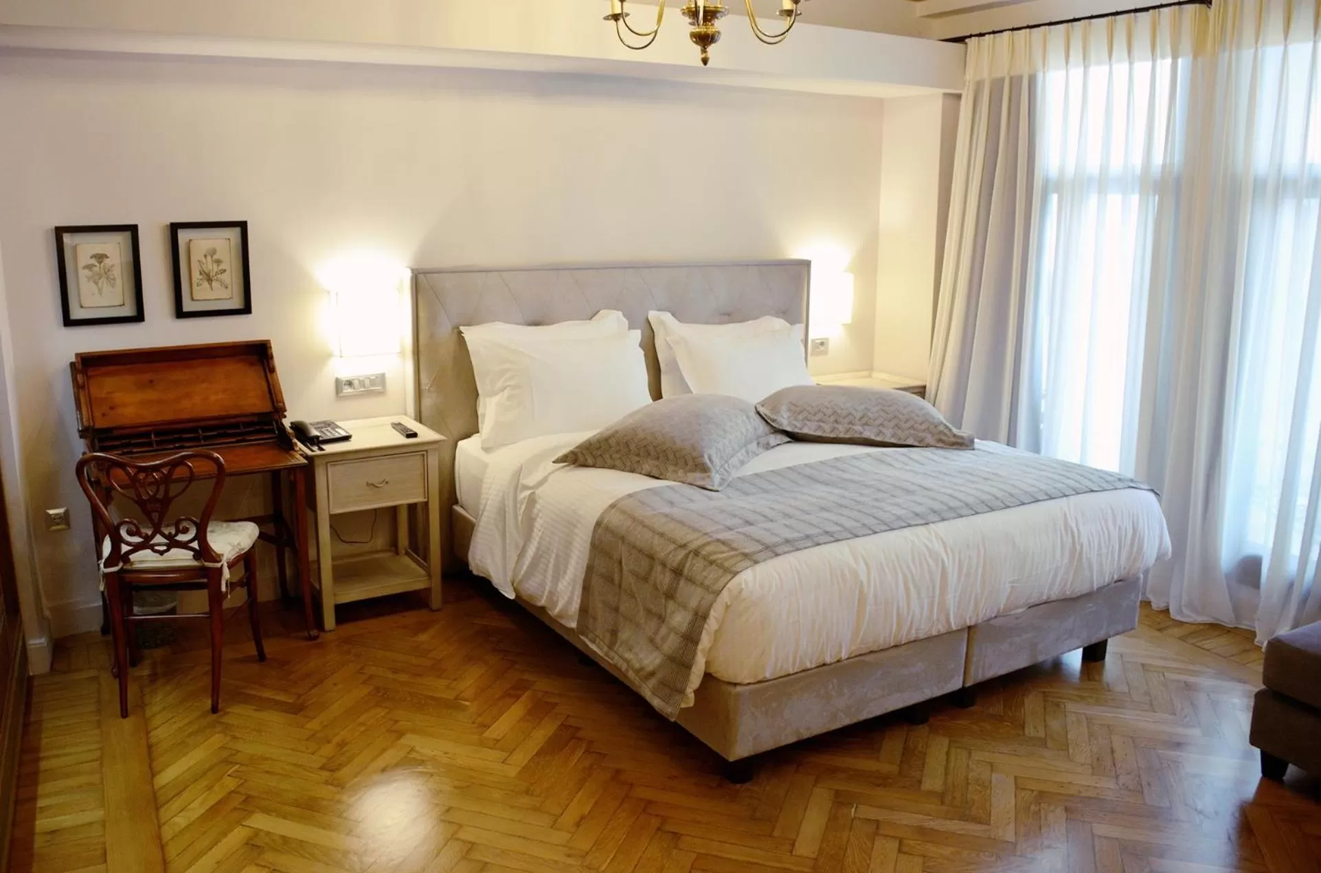 Deluxe Double Room in Sweet Home Hotel