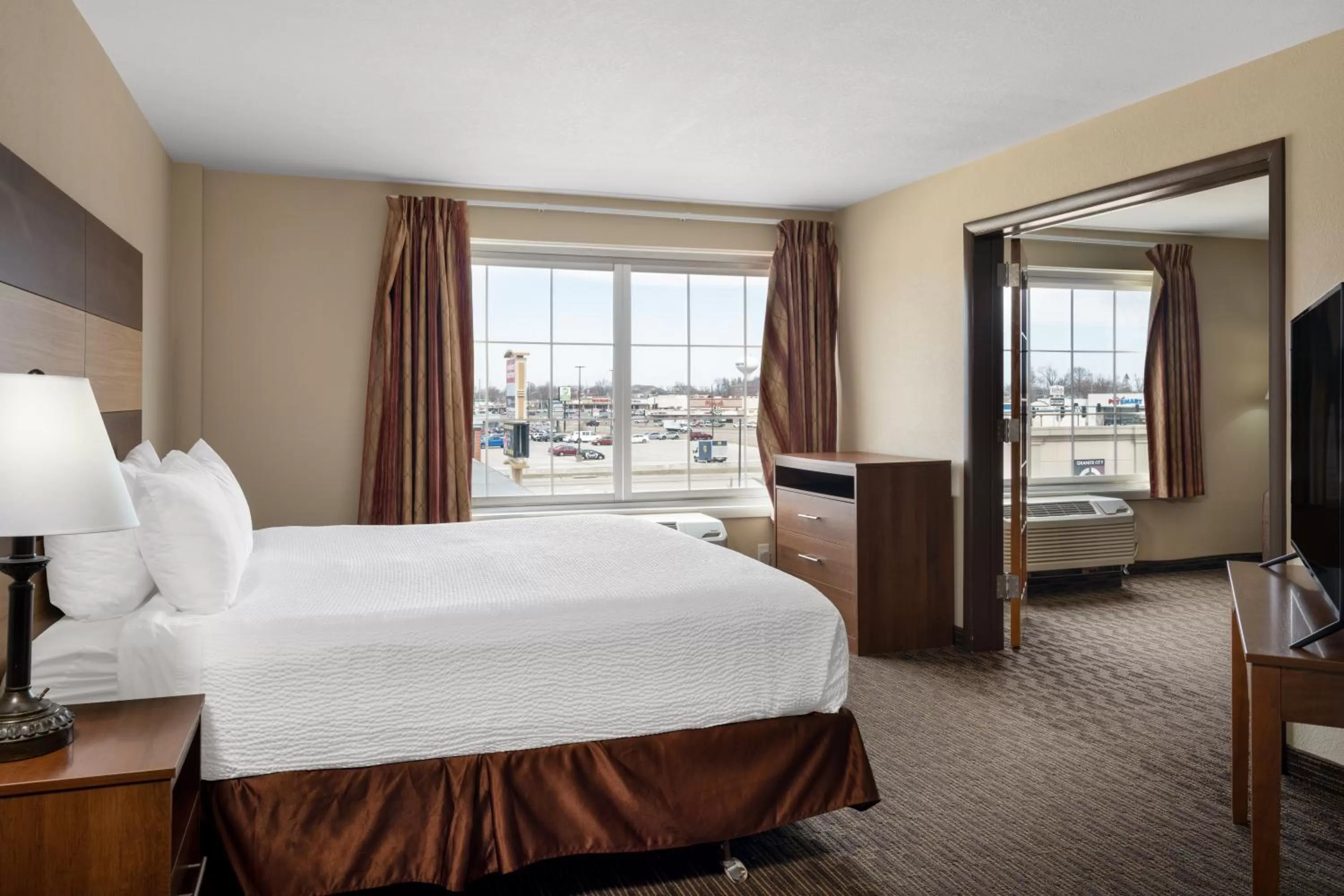 Double Suite - Non-Smoking in AmericInn by Wyndham Cedar Rapids North