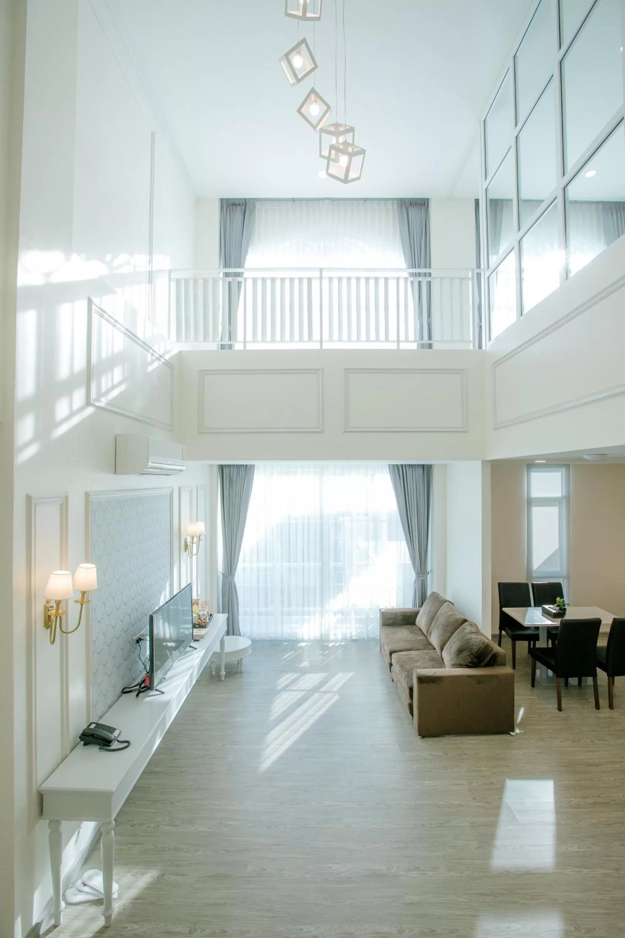 Family Duplex Suite in De Hug Hotel & Residence