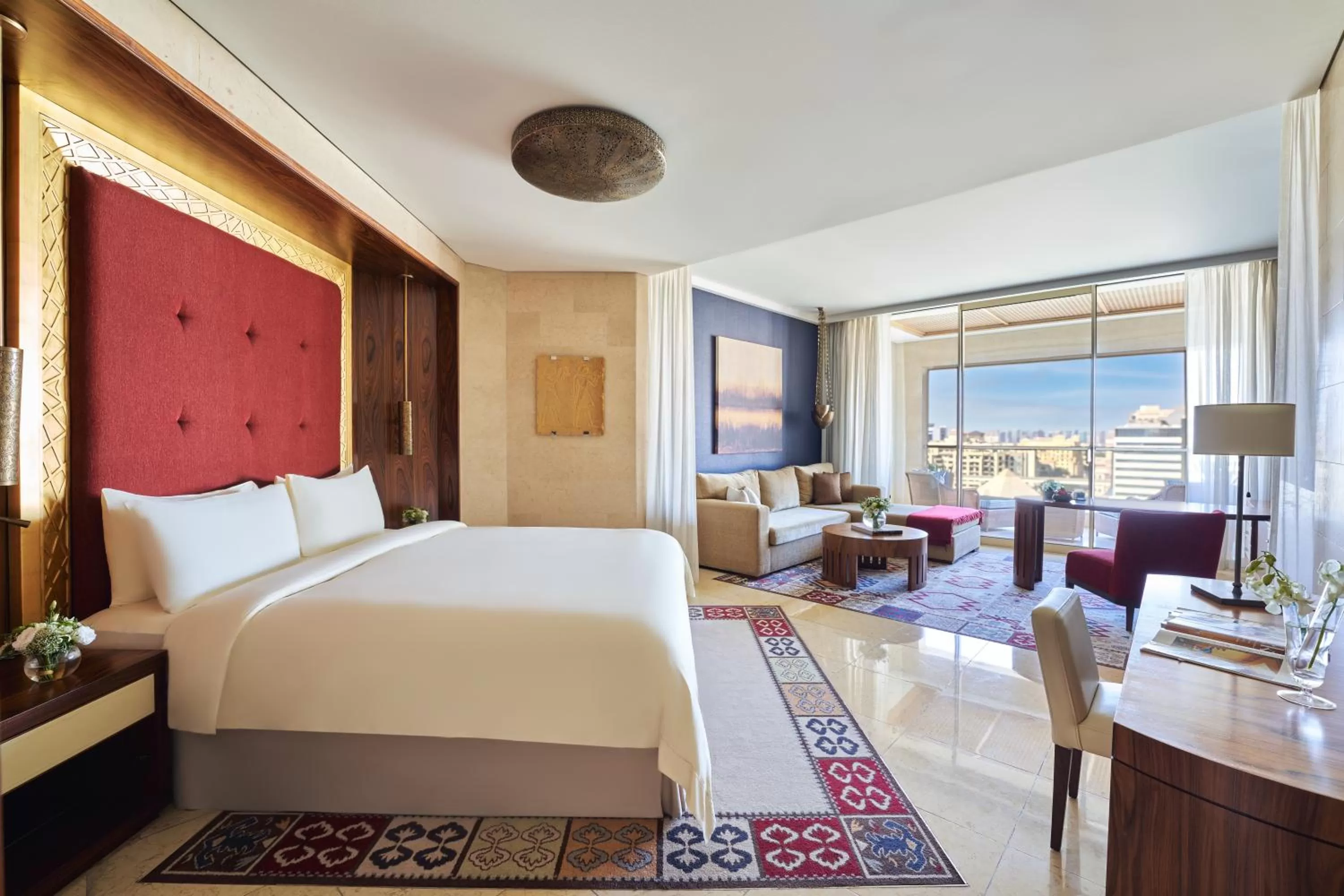 Photo of the whole room, Bed in Raffles Dubai