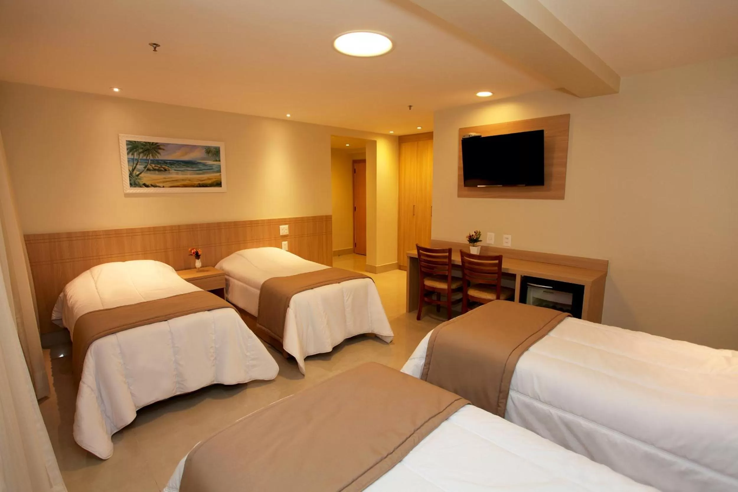 Family Room in Elegance Praia Hotel