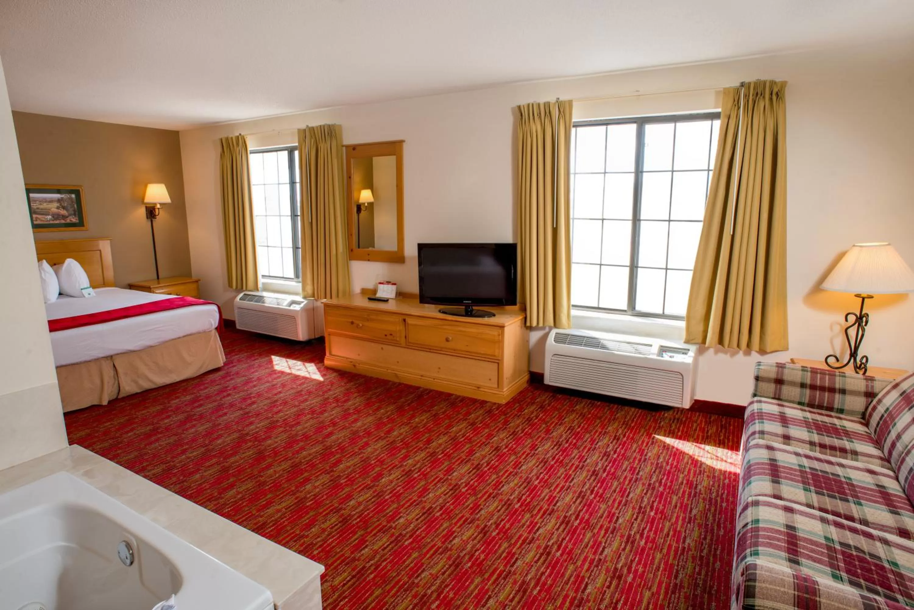 King Suite with Spa Bath in Summerset Hotel and Suites Rapid City West