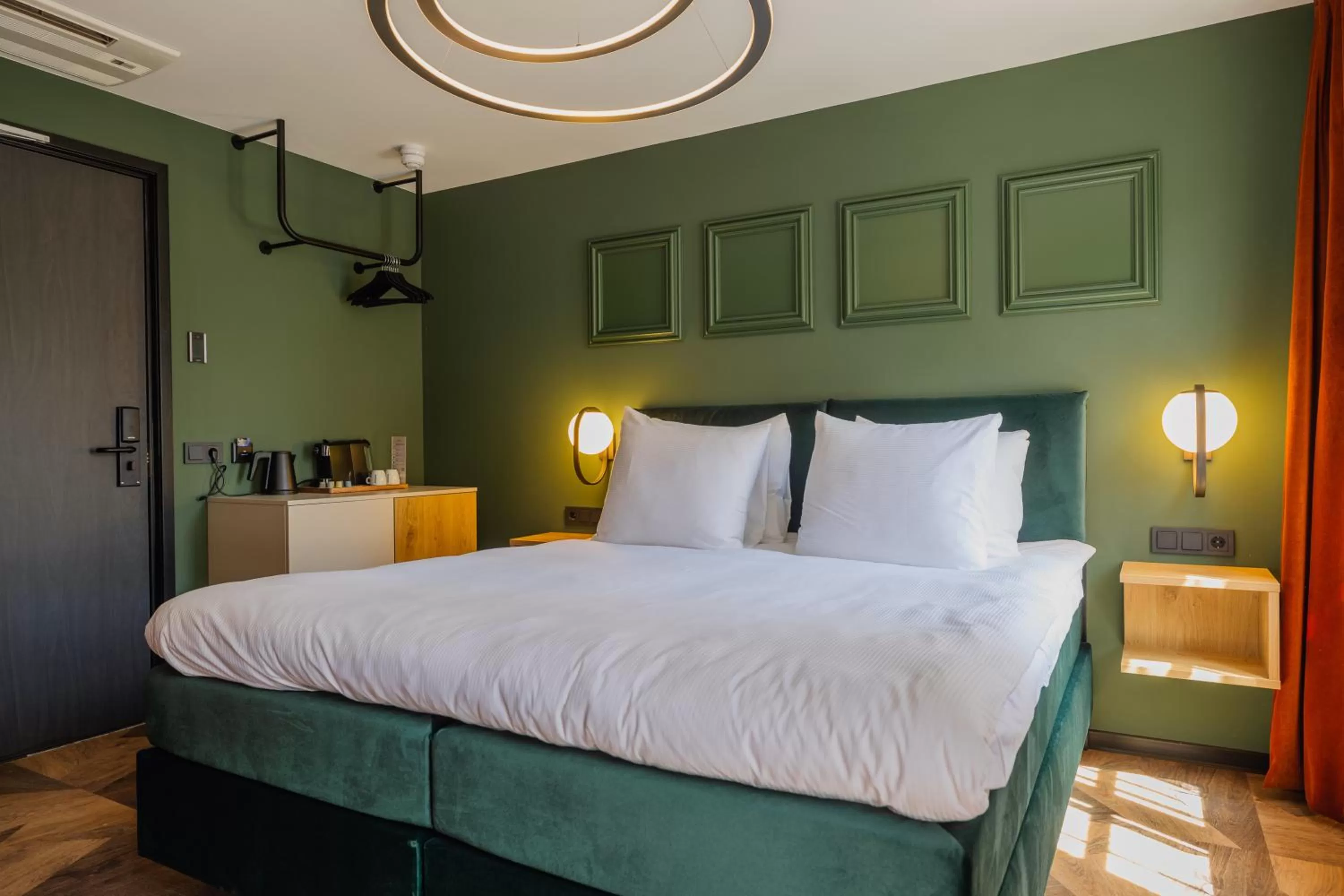 Deluxe Room in Hotel St Joris I Kloeg Collection