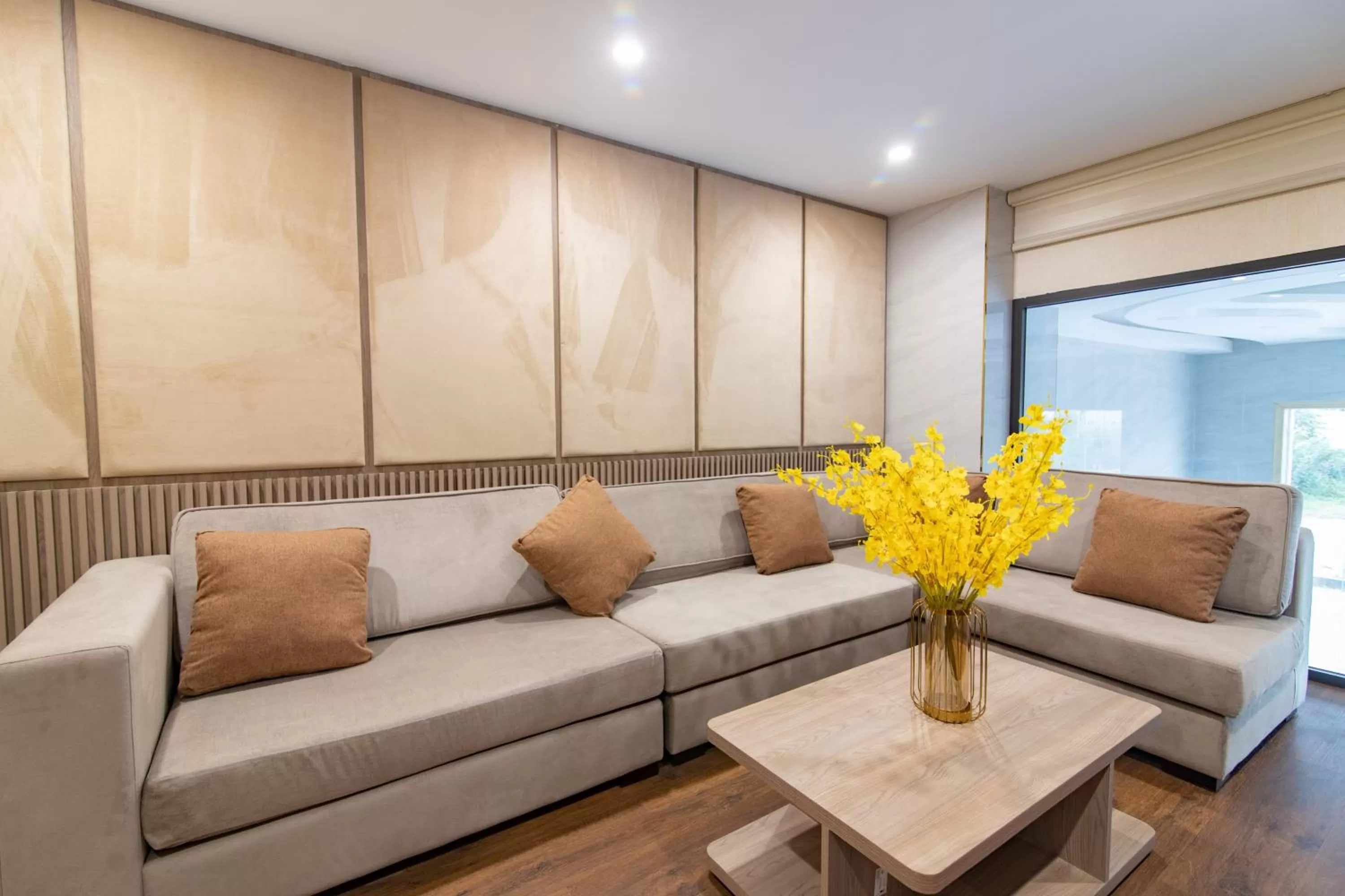 Deluxe King Studio in Sunshine Hotel Móng Cái