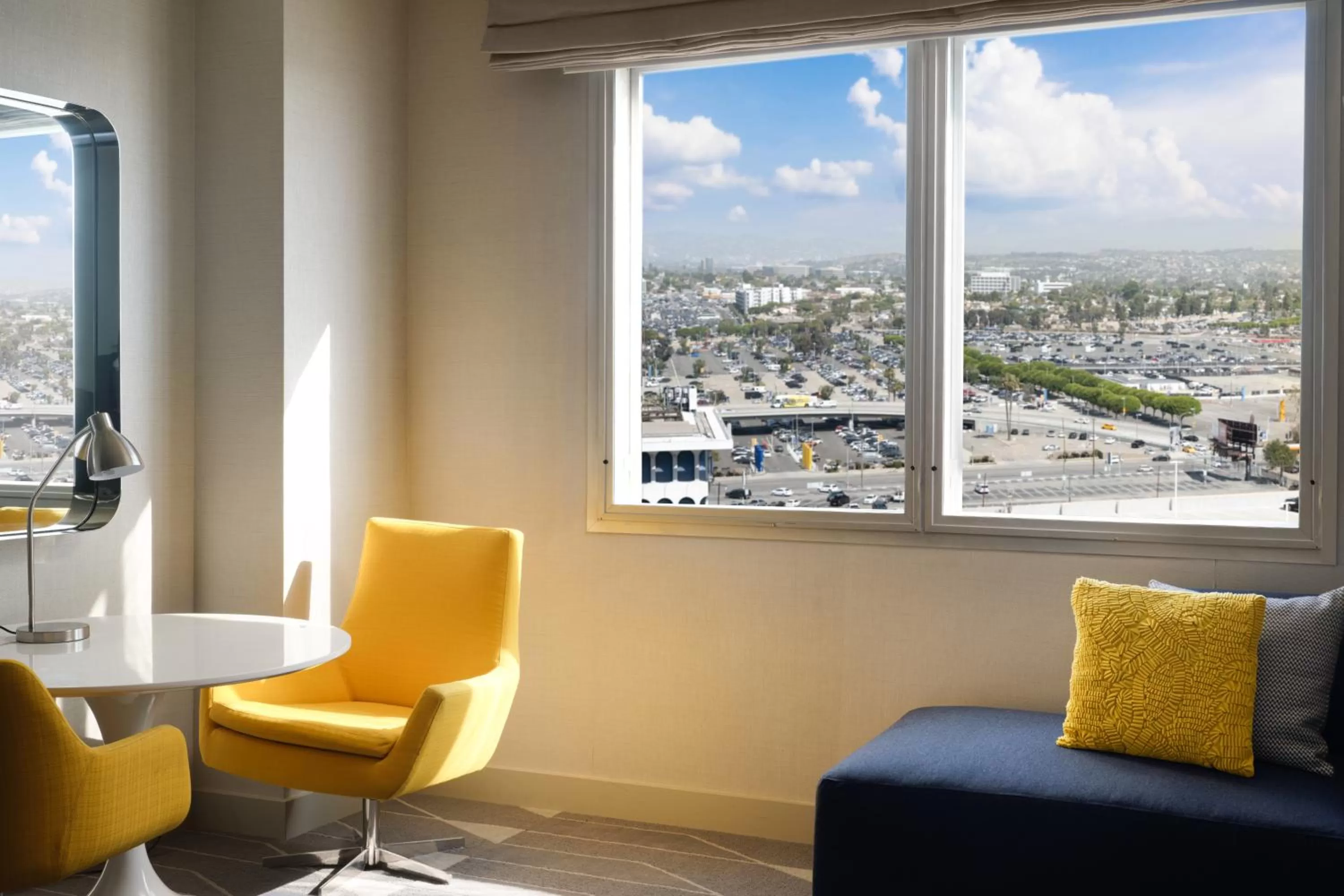 King Room with City View - High Floor in Hyatt Regency Los Angeles International Airport