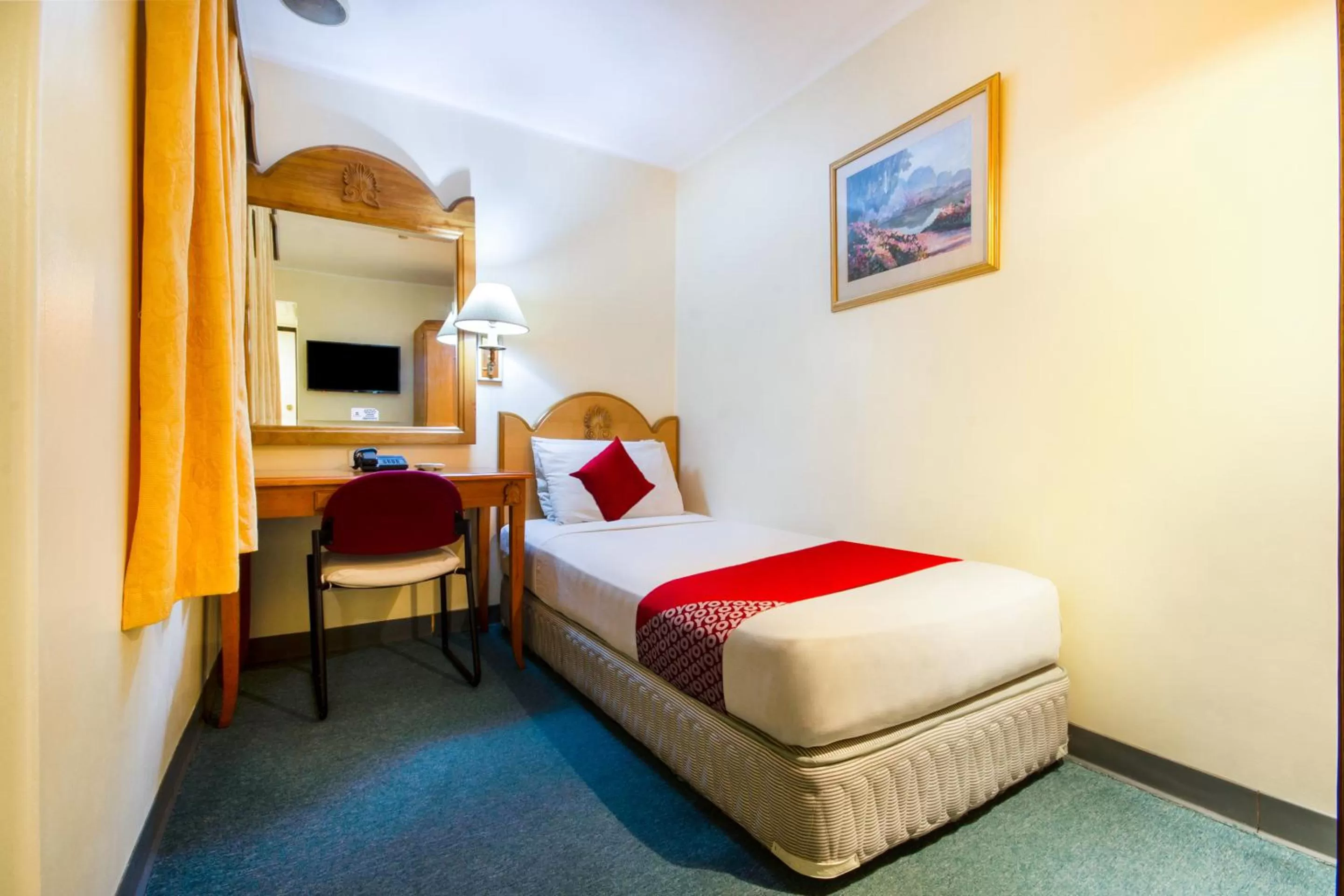Standard Single Room - single occupancy in Palladium Suites Hotel