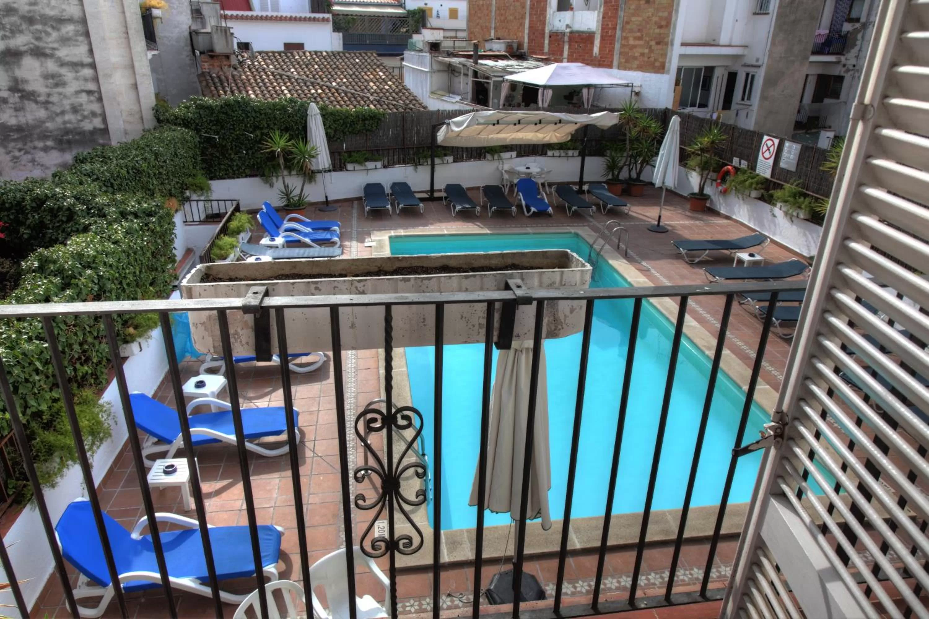 Double or Twin Room with Pool View in El Cid