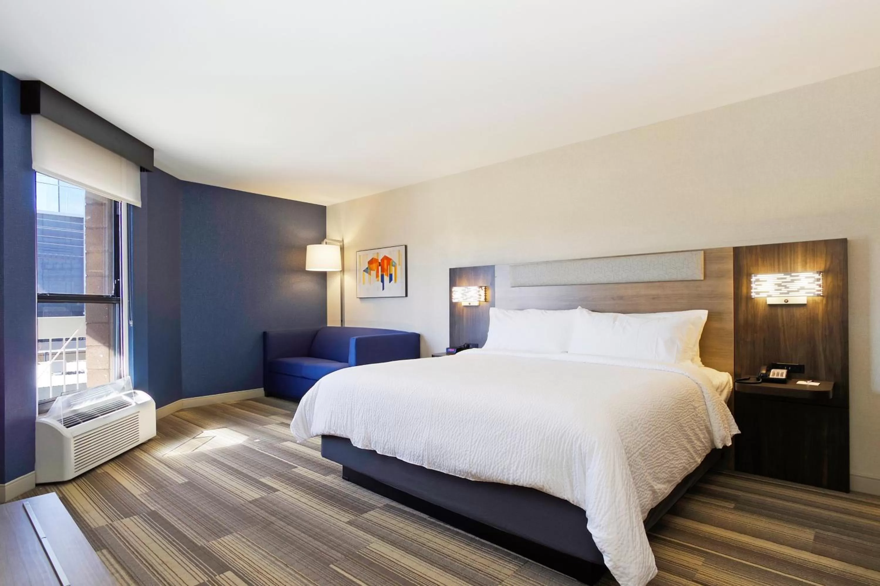 King Suite in Holiday Inn Express & Suites Phoenix - Tempe by IHG