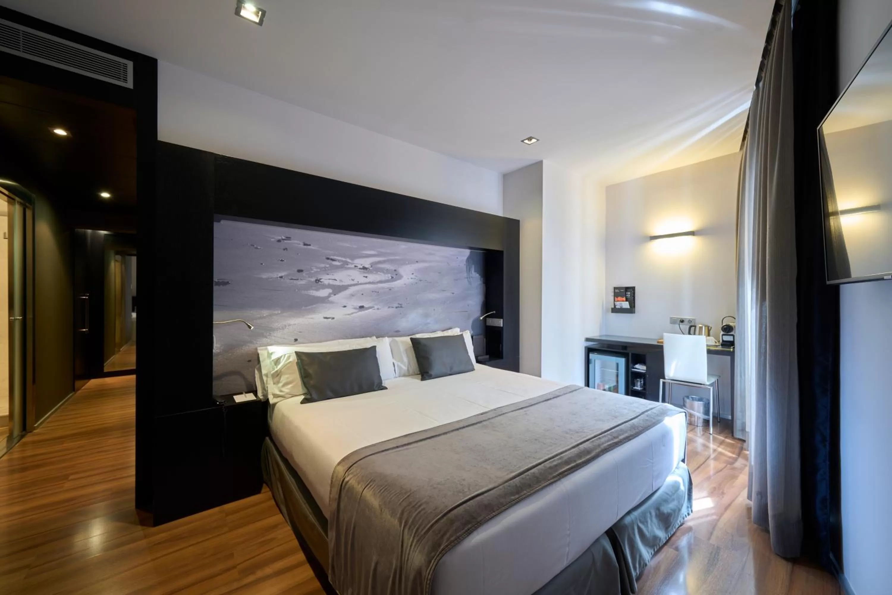 Triple Room in Catalonia Catedral