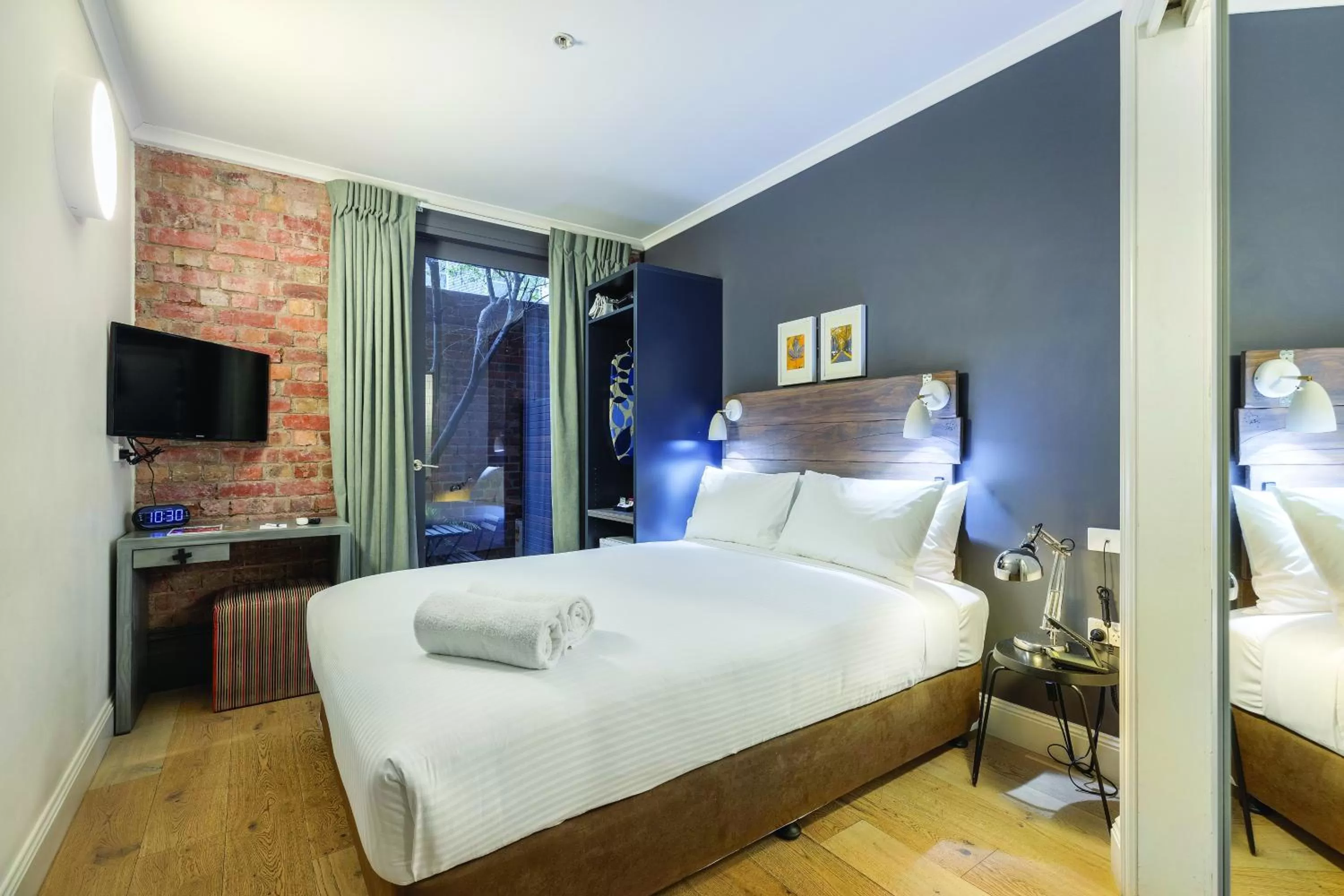 Courtyard Room - Pet Friendly in Best Western Melbourne City