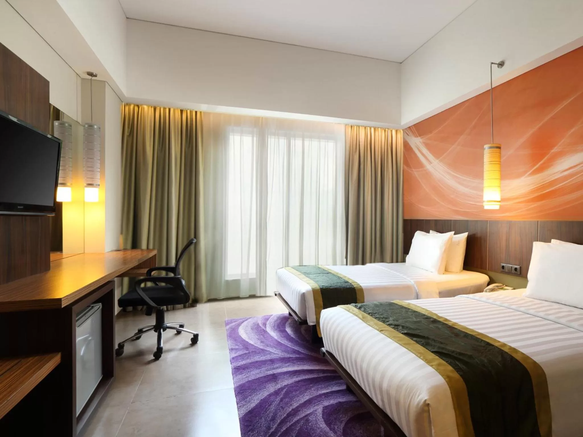 Twin Room Standard Smoking in Holiday Inn Bandung Pasteur by IHG