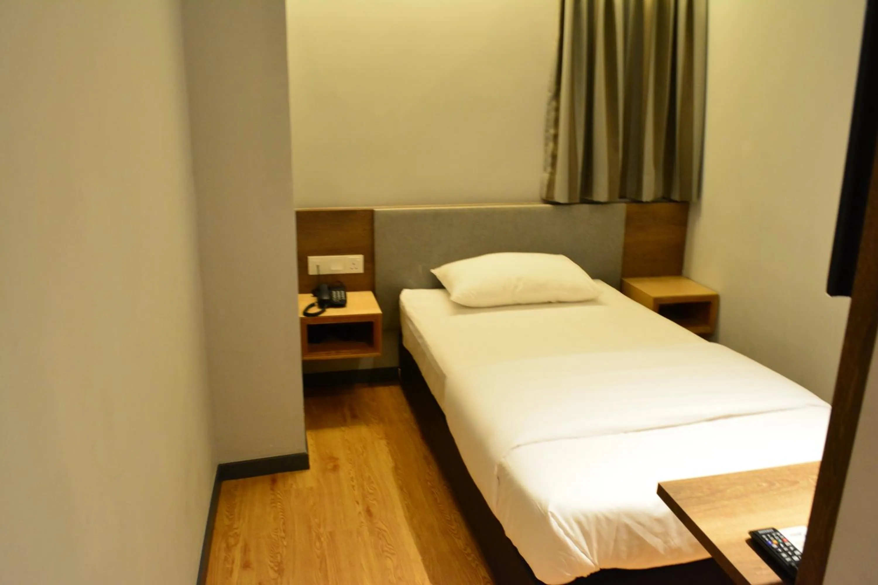 Deluxe Single Room in Go Hotel