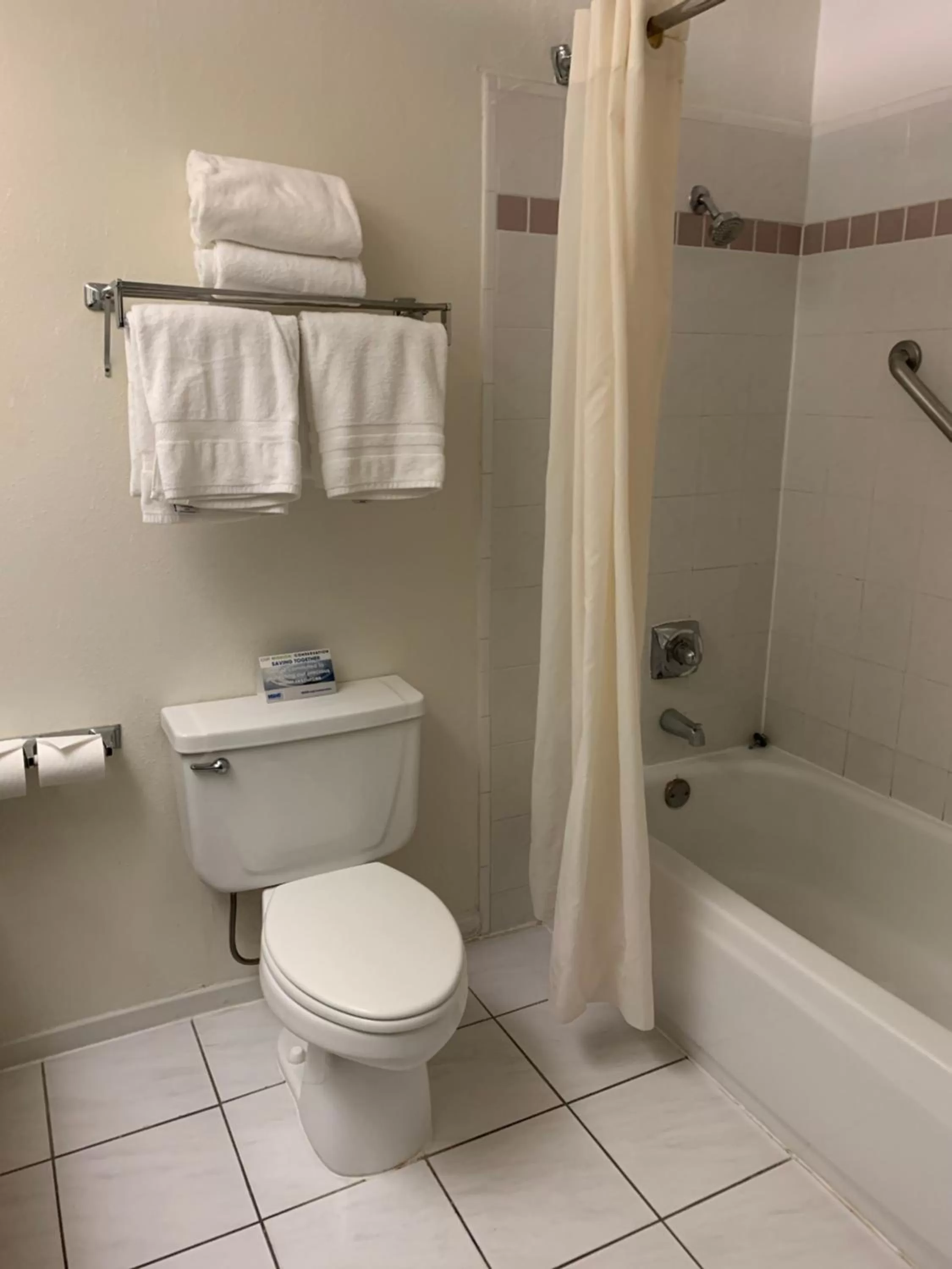 Queen Suite in Miracle Springs Resort and Spa