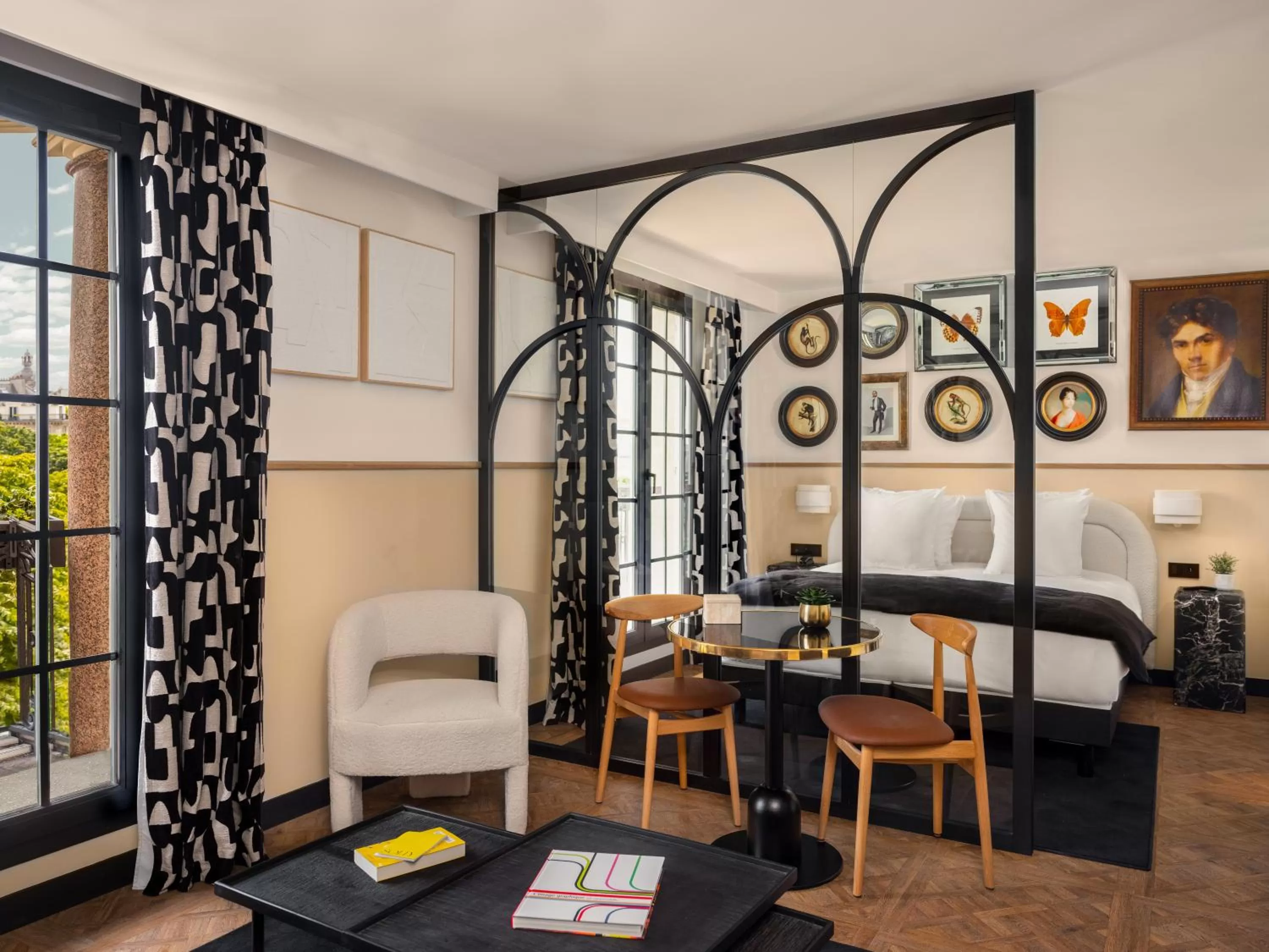 Photo of the whole room in Solly Hôtel Paris