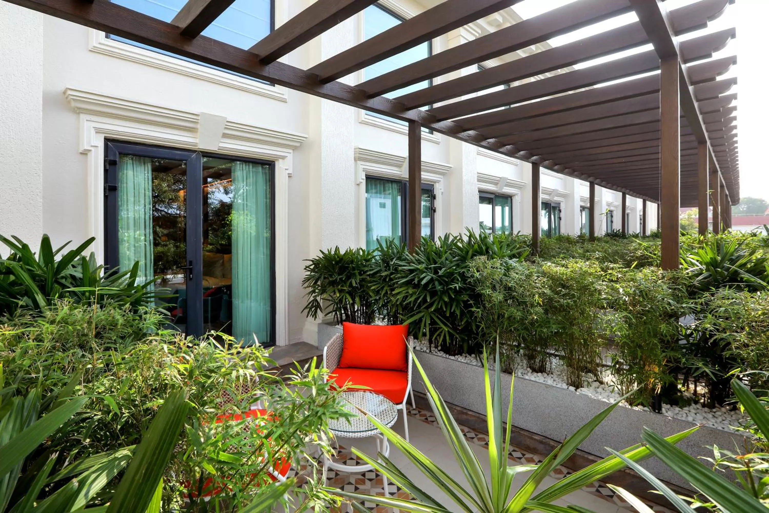 Business Class Garden Balcony with Airport Transfers - single occupancy in Radisson Blu Hotel & Suites GRT Chennai