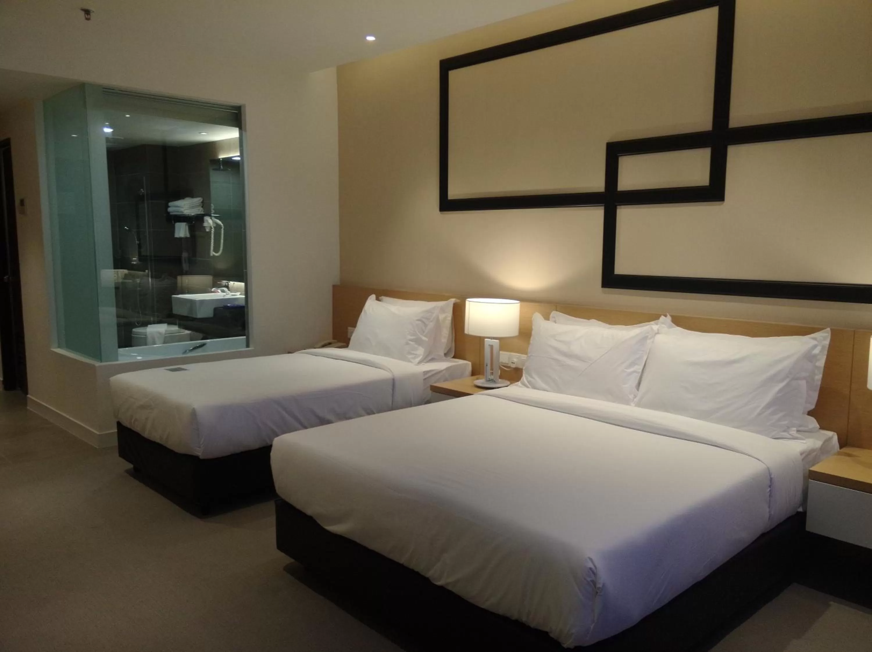 Deluxe Quadruple Room in Hotel Excelsior Ipoh