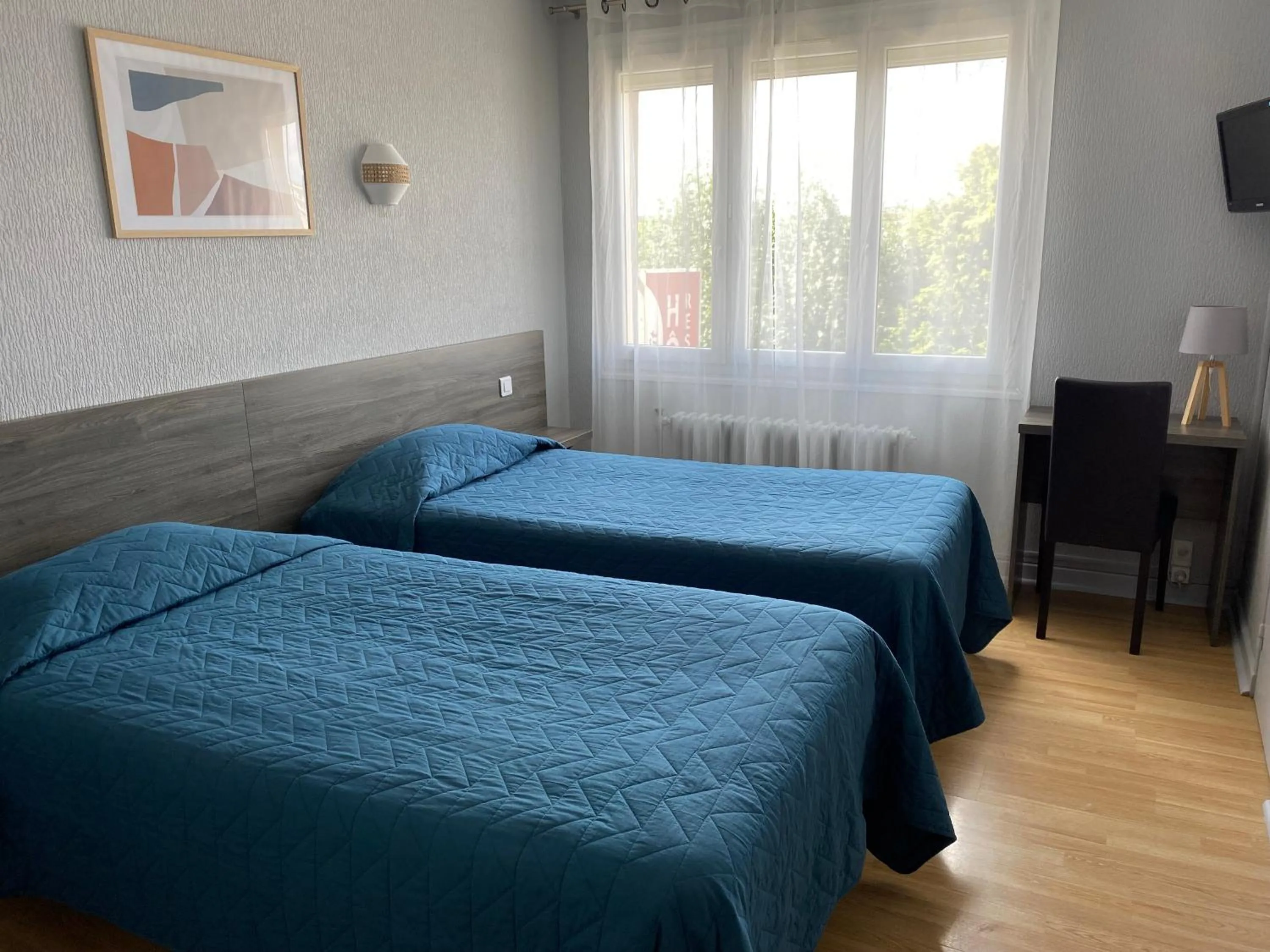 Comfort Twin Room - single occupancy in Hotel Restaurant Saint-Benoit