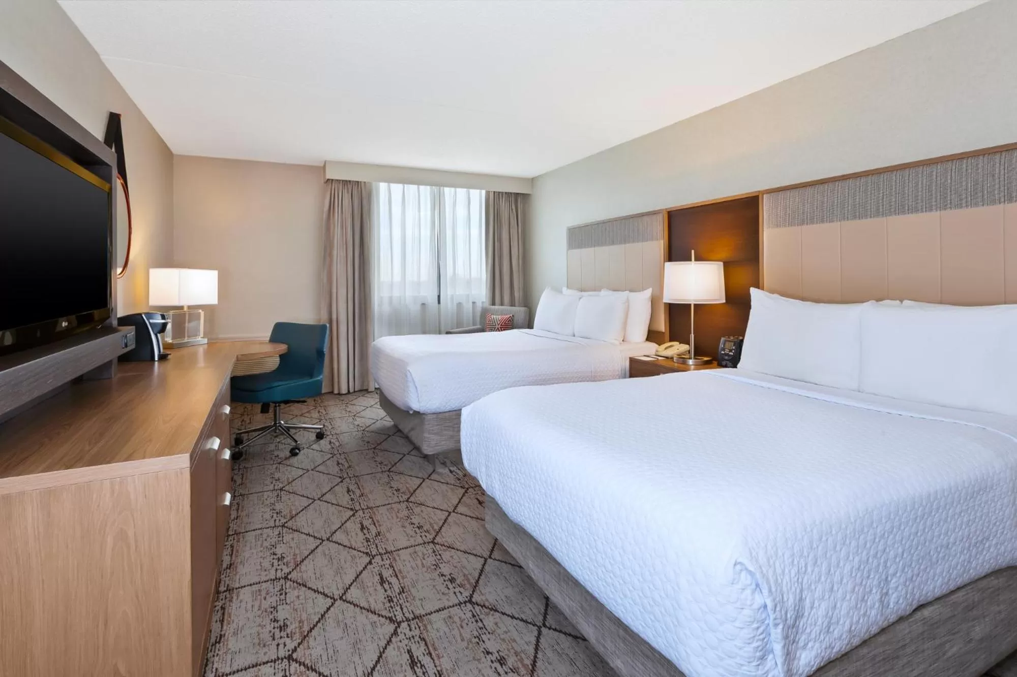 Standard Room in Crowne Plaza Columbus North - Worthington by IHG