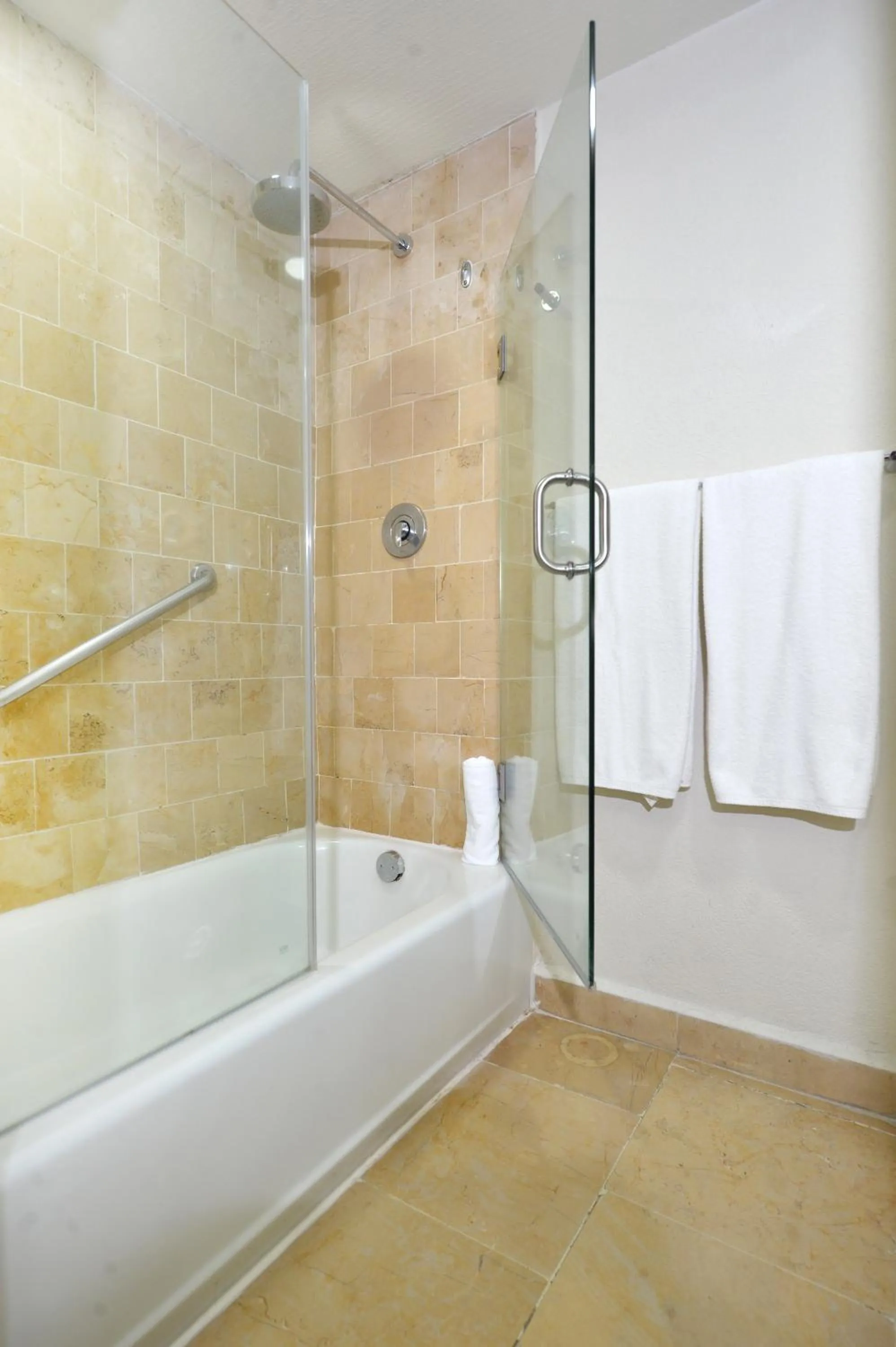 Standard Double Suite in HB Xalapa