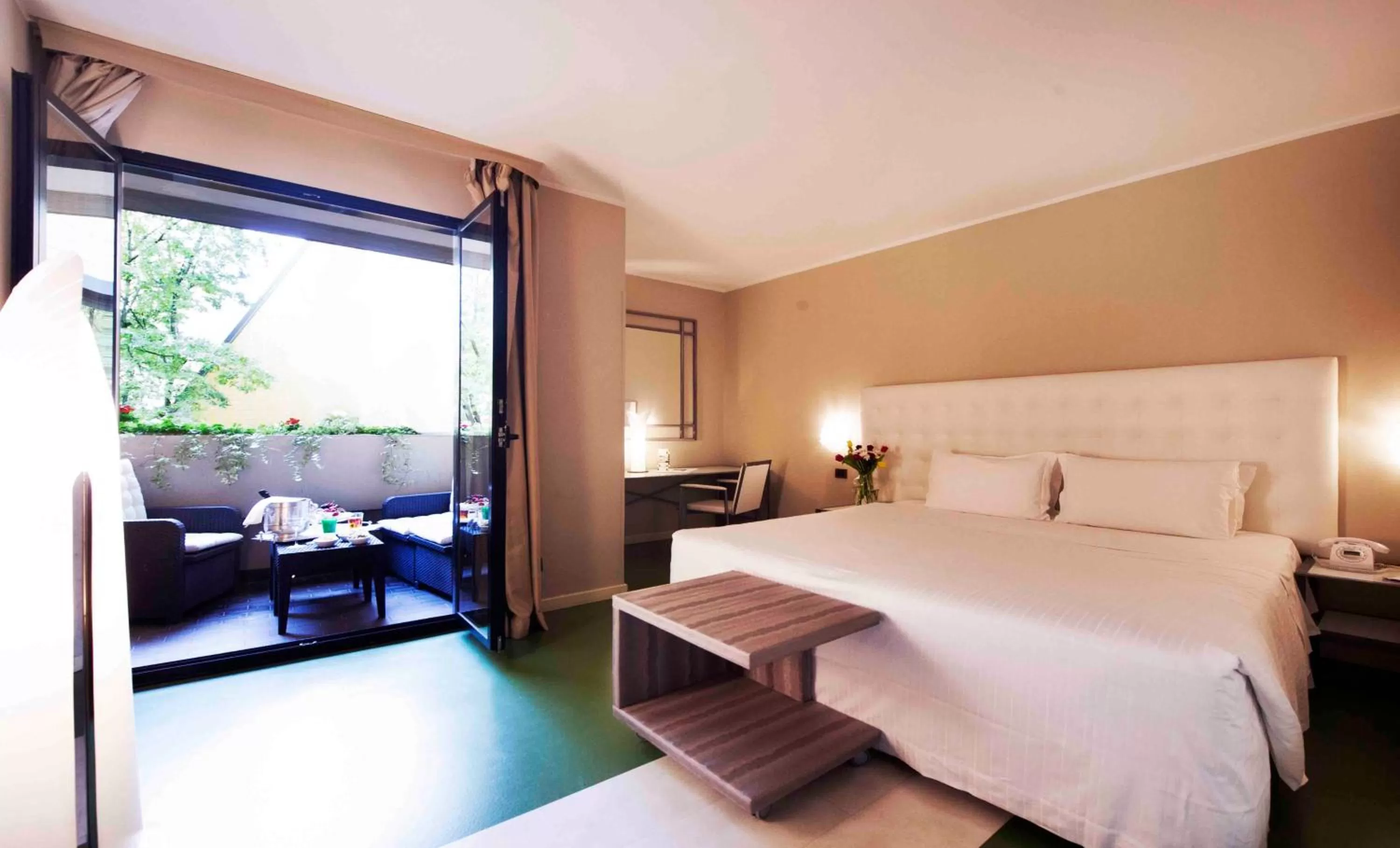 Superior Double Room in Art Hotel Navigli