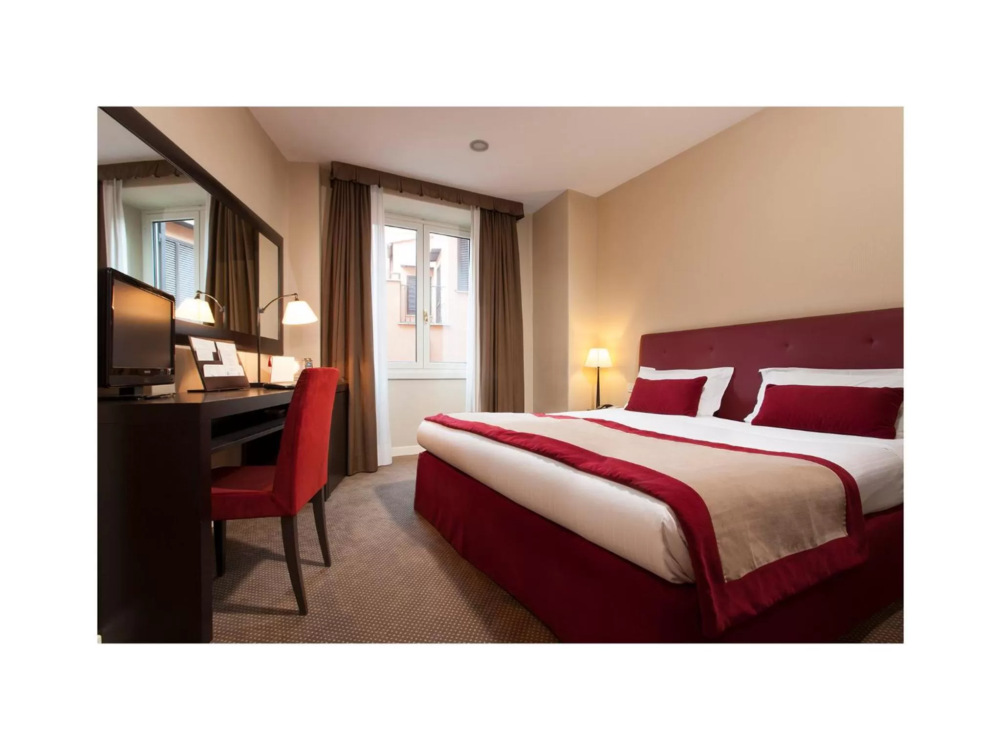 Double Room (1 Adult) in Hotel dei Borgognoni