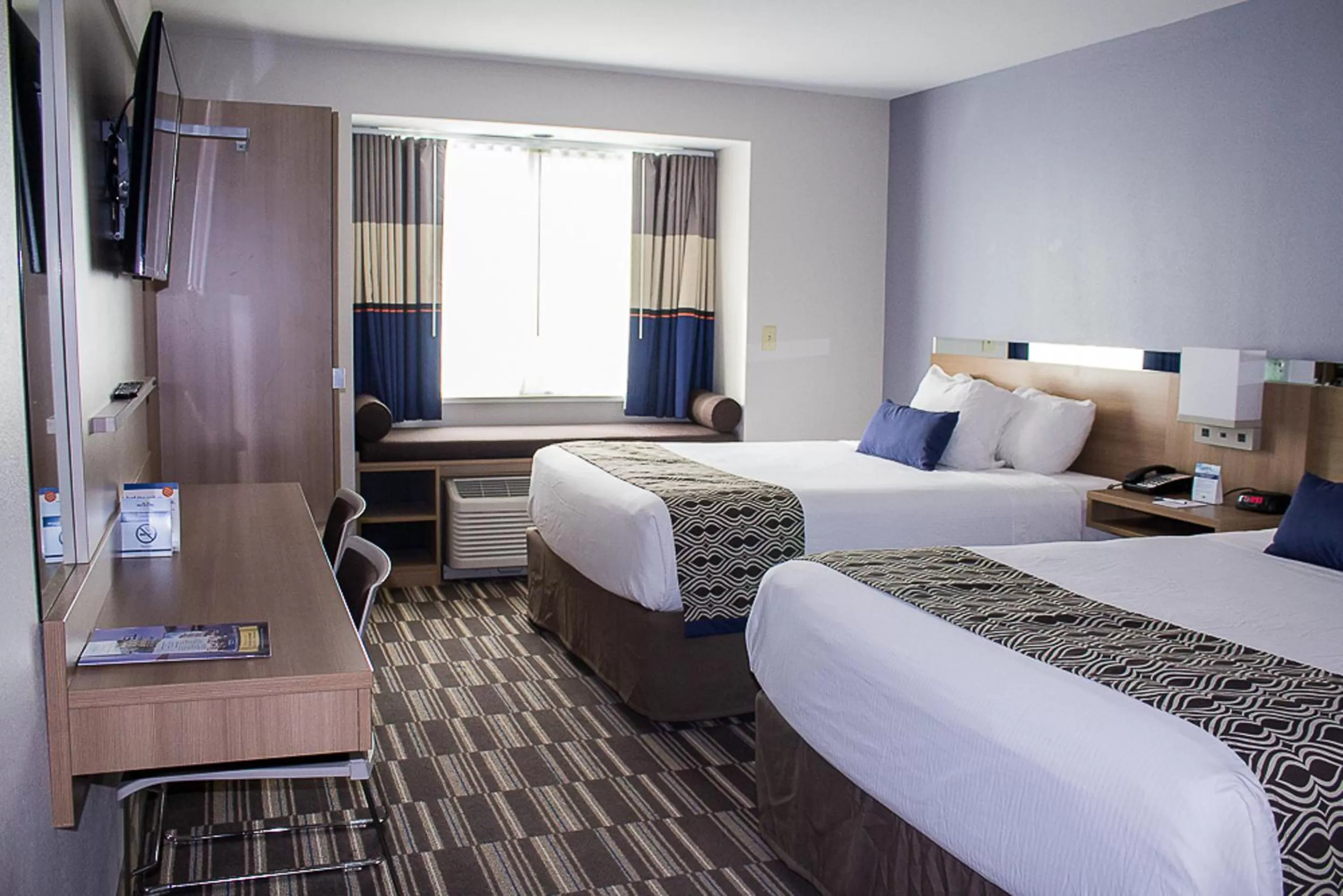 Queen Room - Disability Access/Non-Smoking in Microtel Inn & Suites by Wyndham - Penn Yan